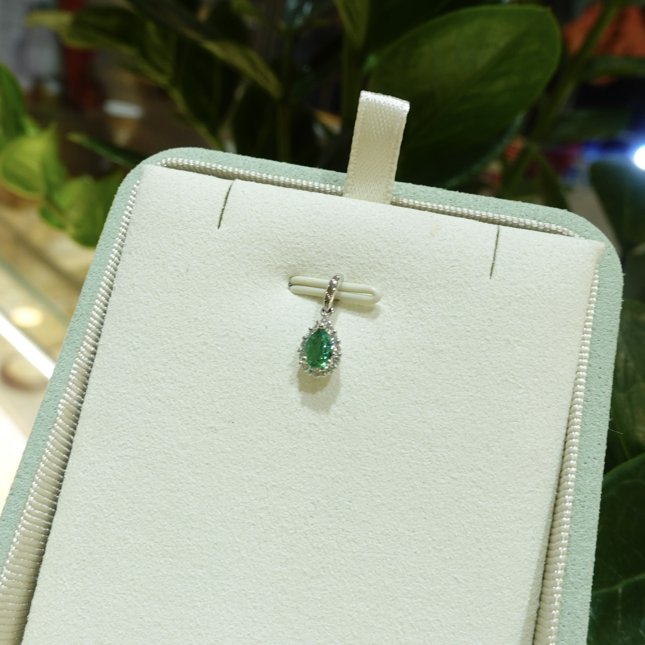 18K金哥倫比亞祖母綠鑽石吊墜 - 水滴形