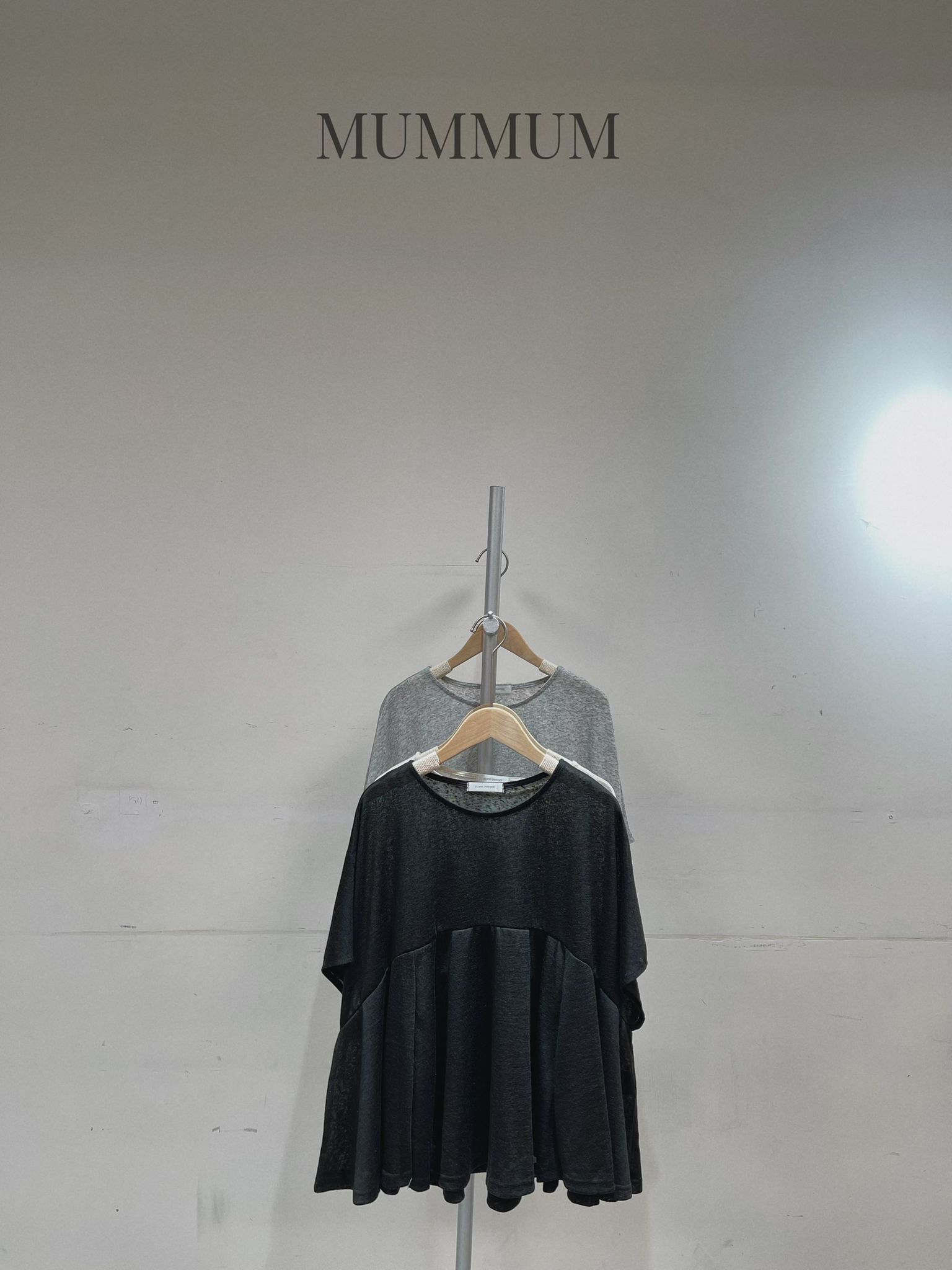 0213182a/蝙蝠袖拼搭裙襬短袖上衣 64/64/23.5