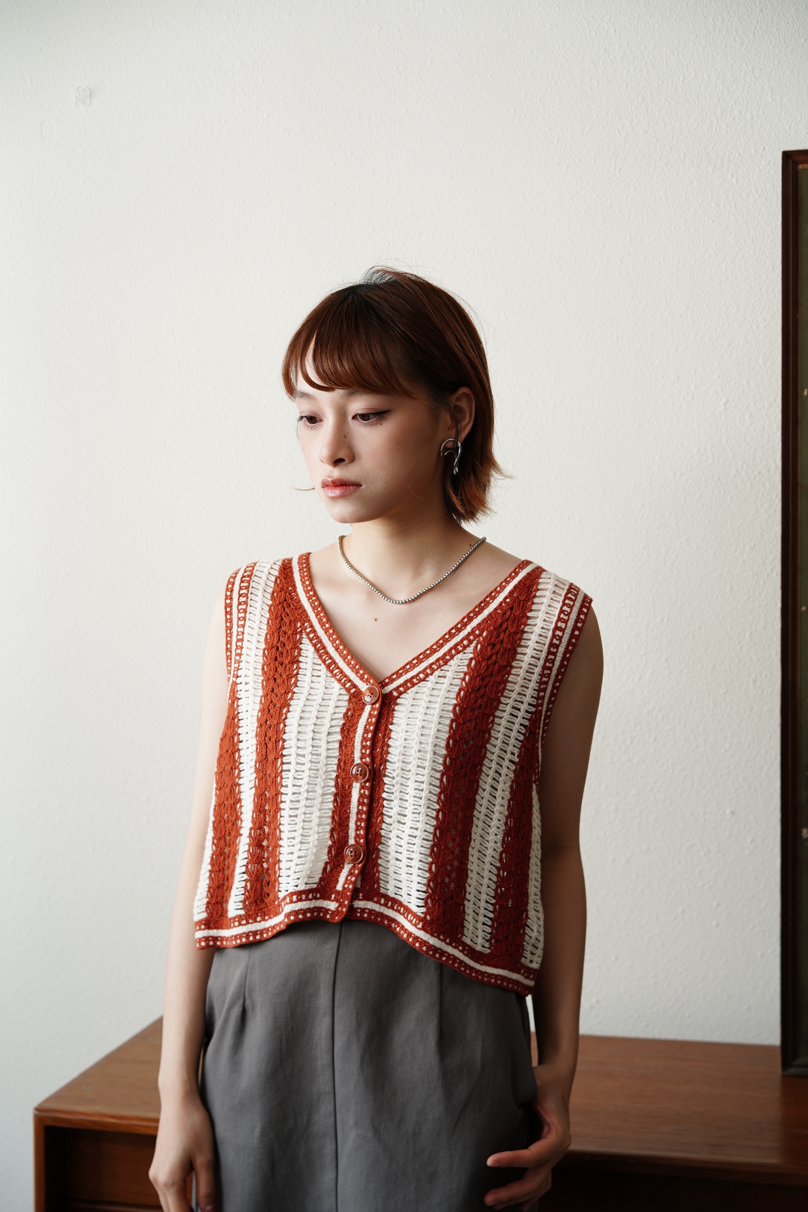 鈎花布鈕扣背心 - TT61847