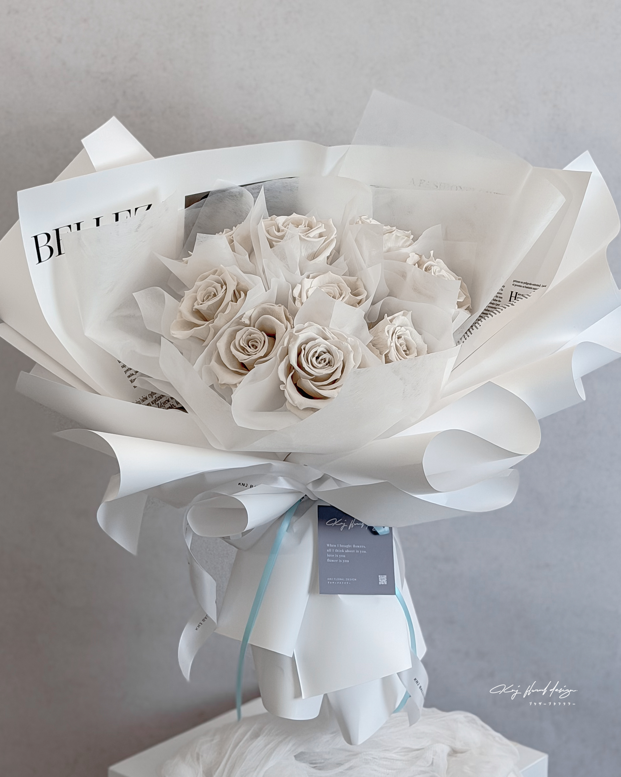 雲上舞白・九朵永生玫瑰花束