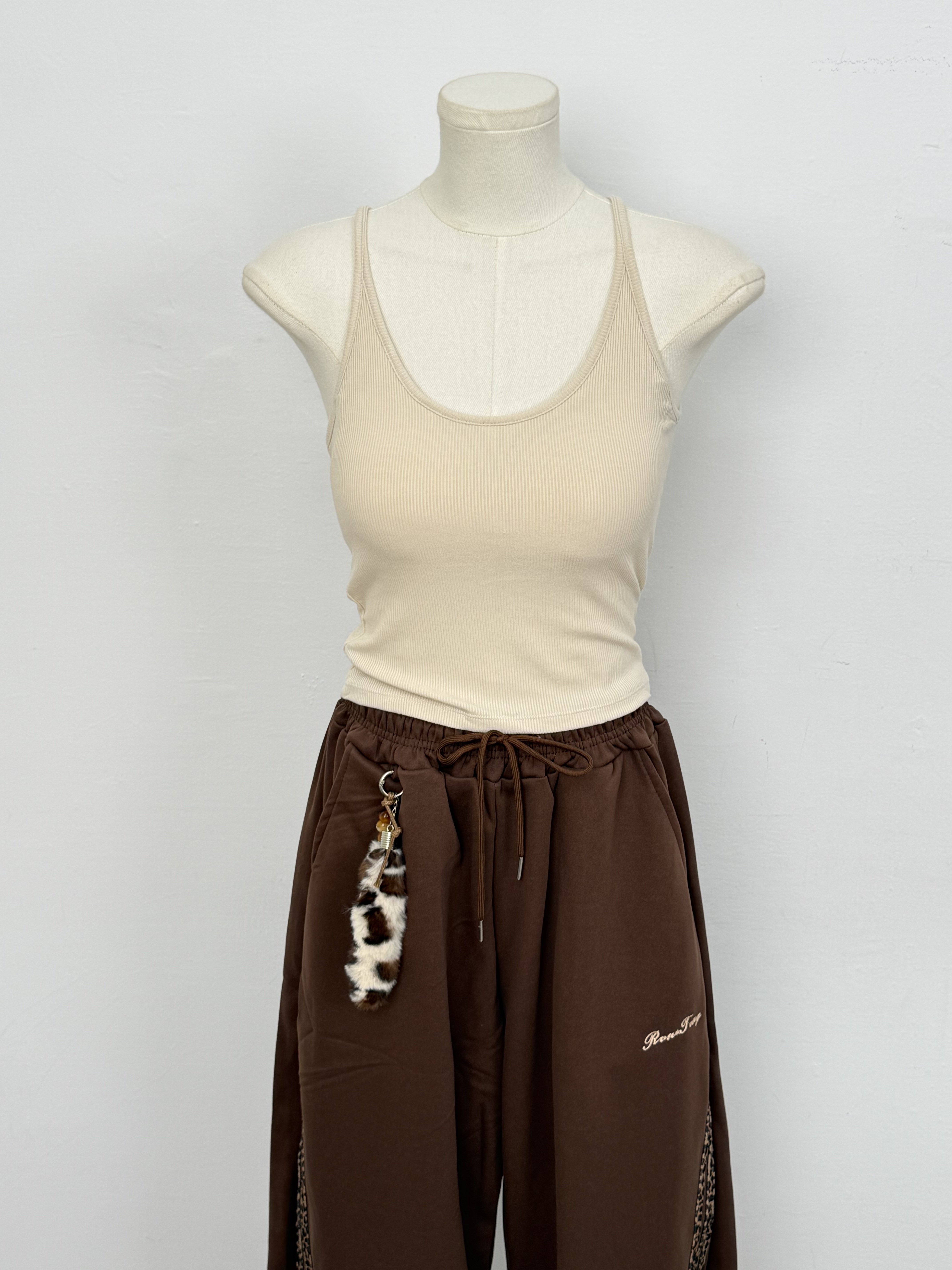 A150 現貨基本款胸墊吊帶