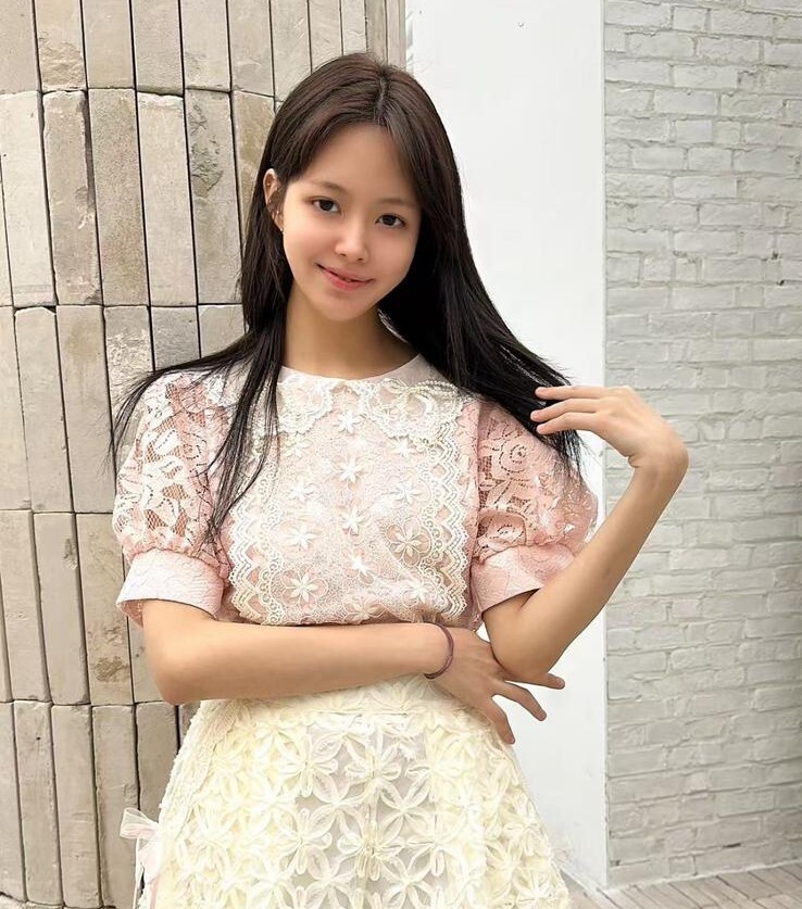 Y79 胸42-46 長23.5 $459 (一口價)