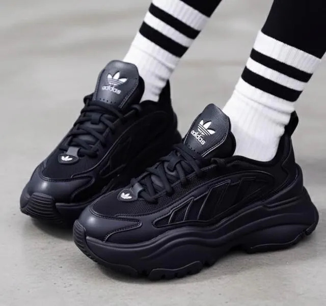 Adidas Ozgaia 黑