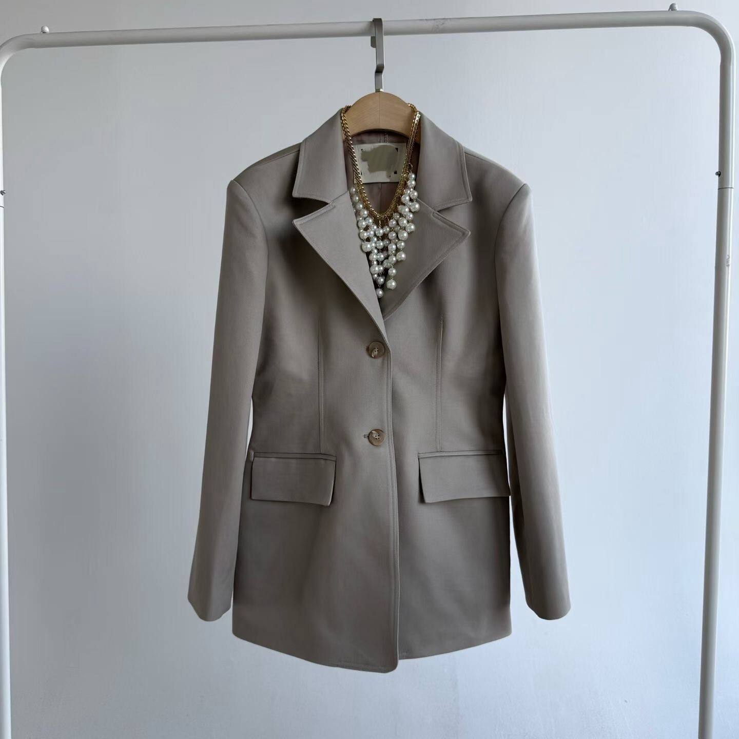 造型收腰二扣西裝