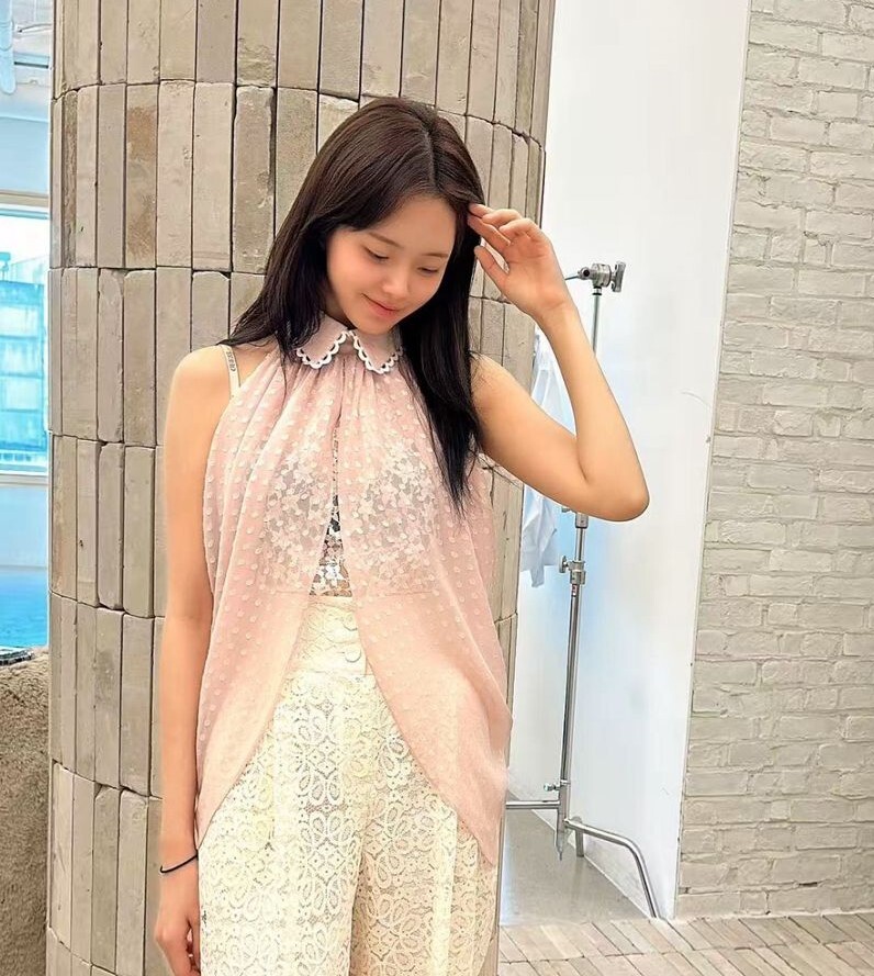 Y91 胸44 長21 $419 (一口價)