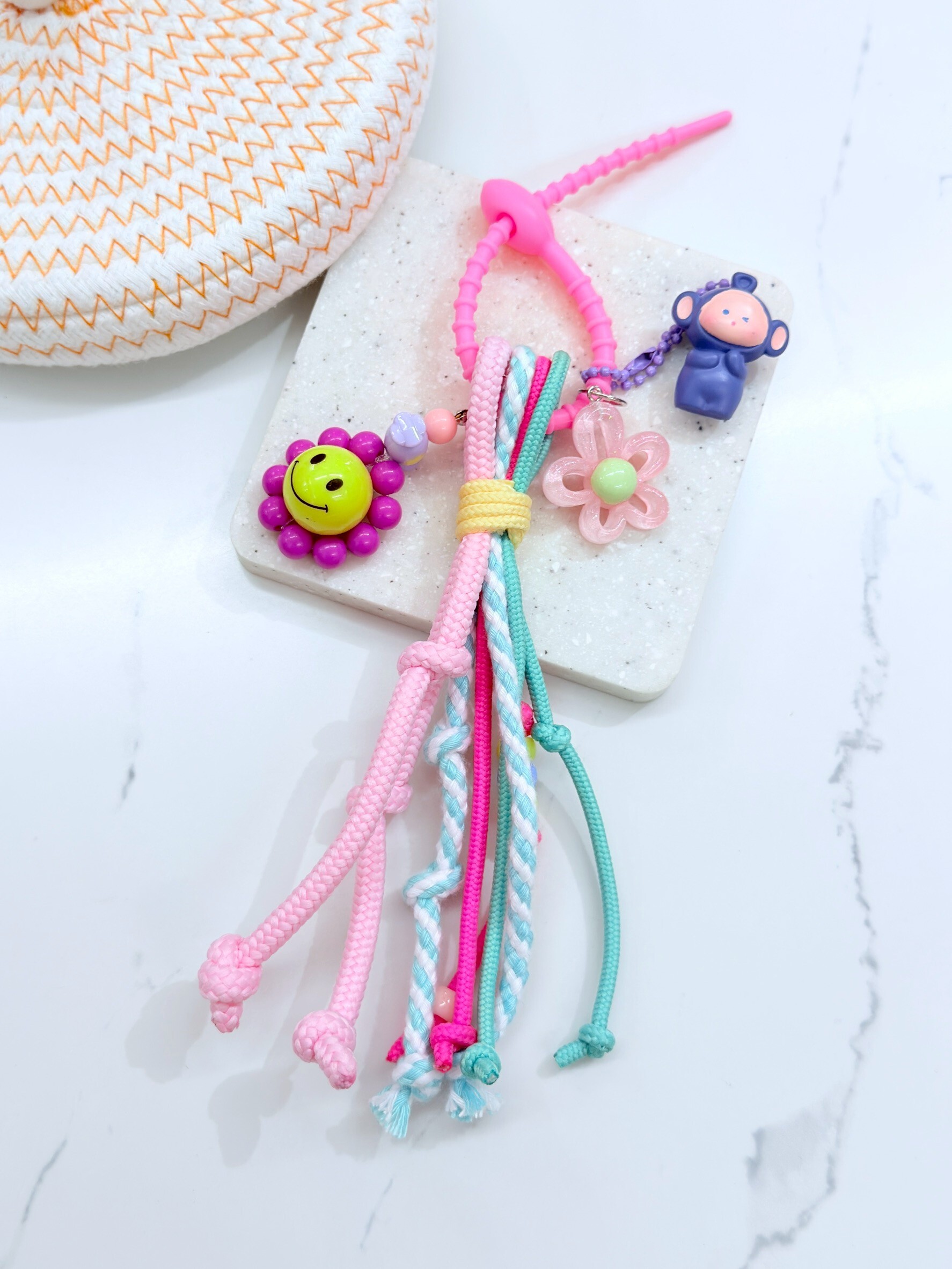 繽紛繩子太陽花吊飾