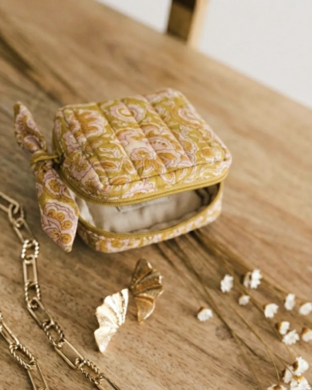 加爾達卡其綠 | 珠寶收納包