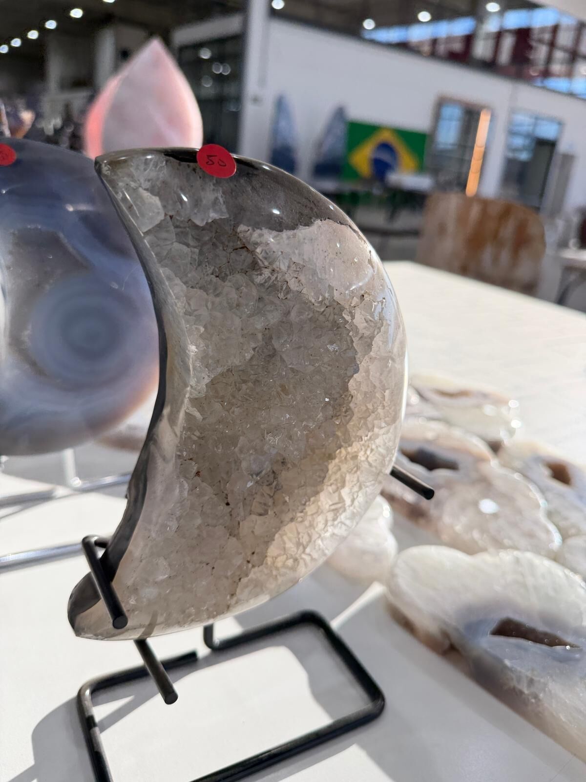 WN250 MN50 SS級瑪瑙晶洞月亮