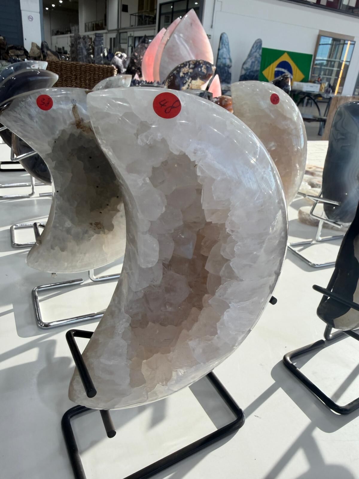 WN248 MN48 SS級瑪瑙晶洞月亮