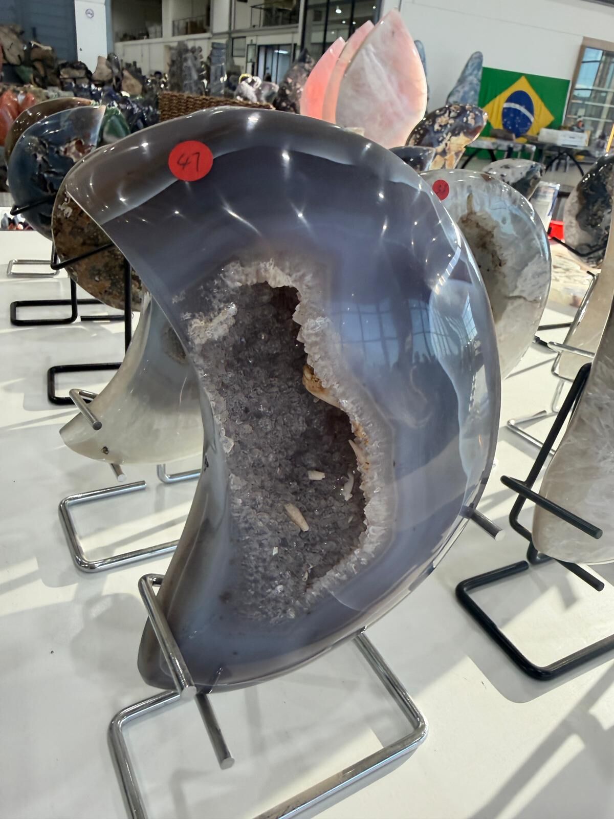 WN247 MN47 SS級瑪瑙晶洞月亮