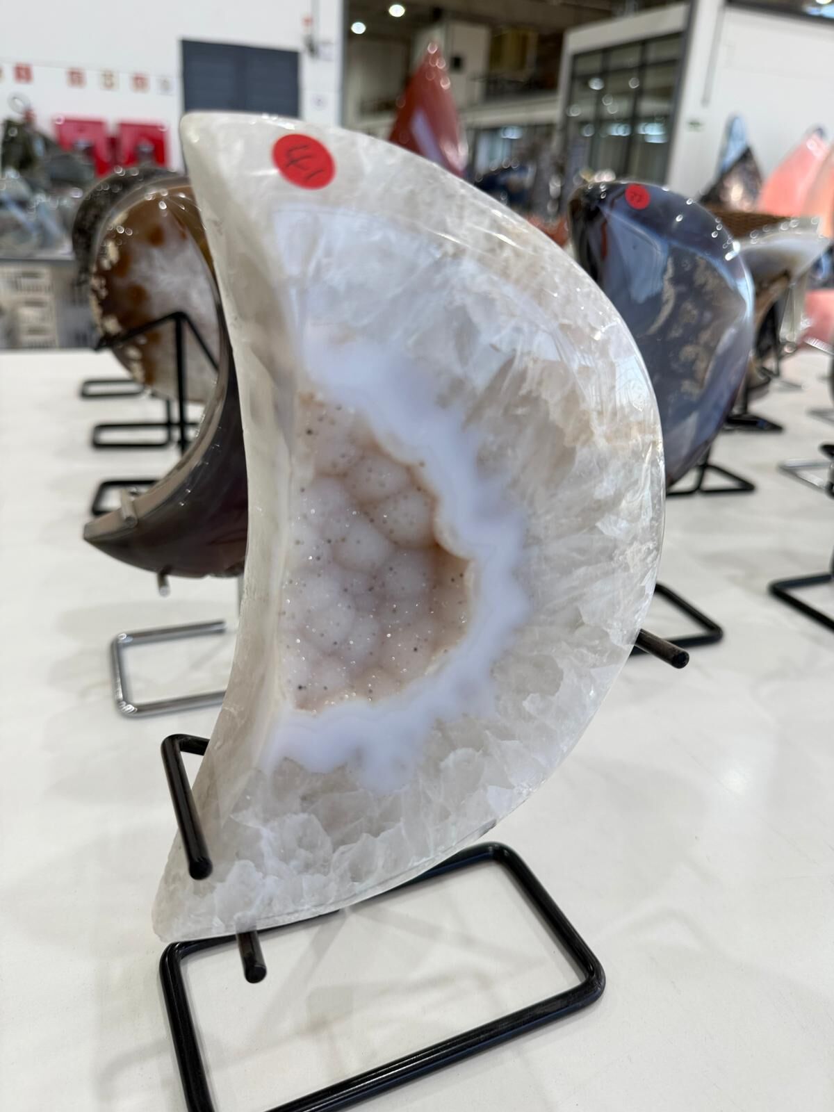 WN241 MN41 SS級瑪瑙晶洞月亮