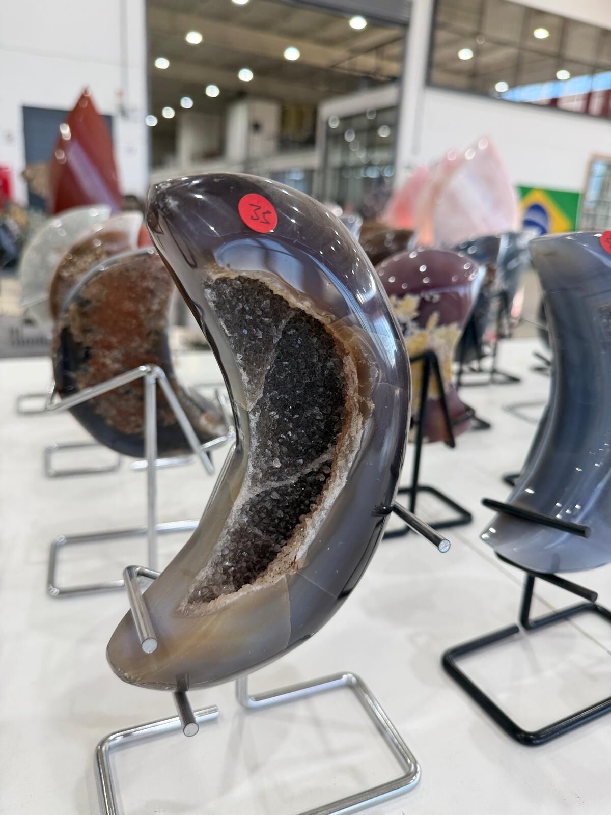 WN235 MN35 SS級瑪瑙晶洞月亮