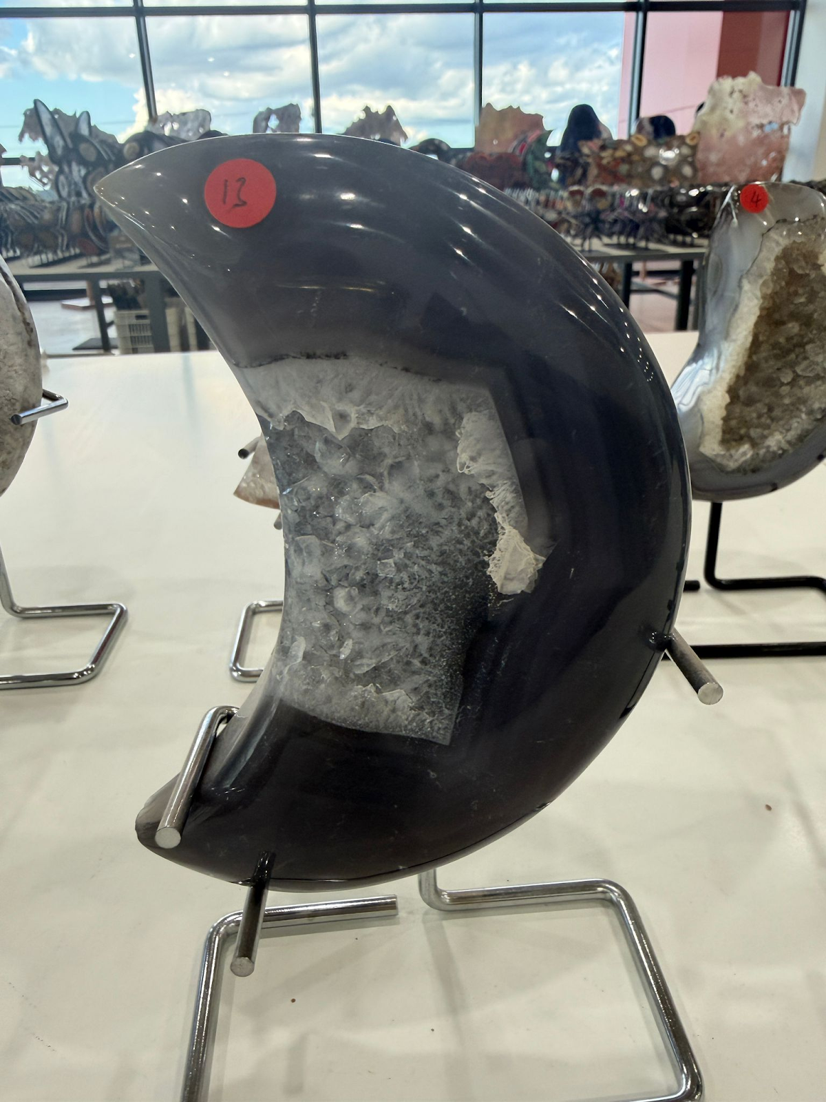 WN213 MN13 SS級瑪瑙晶洞月亮