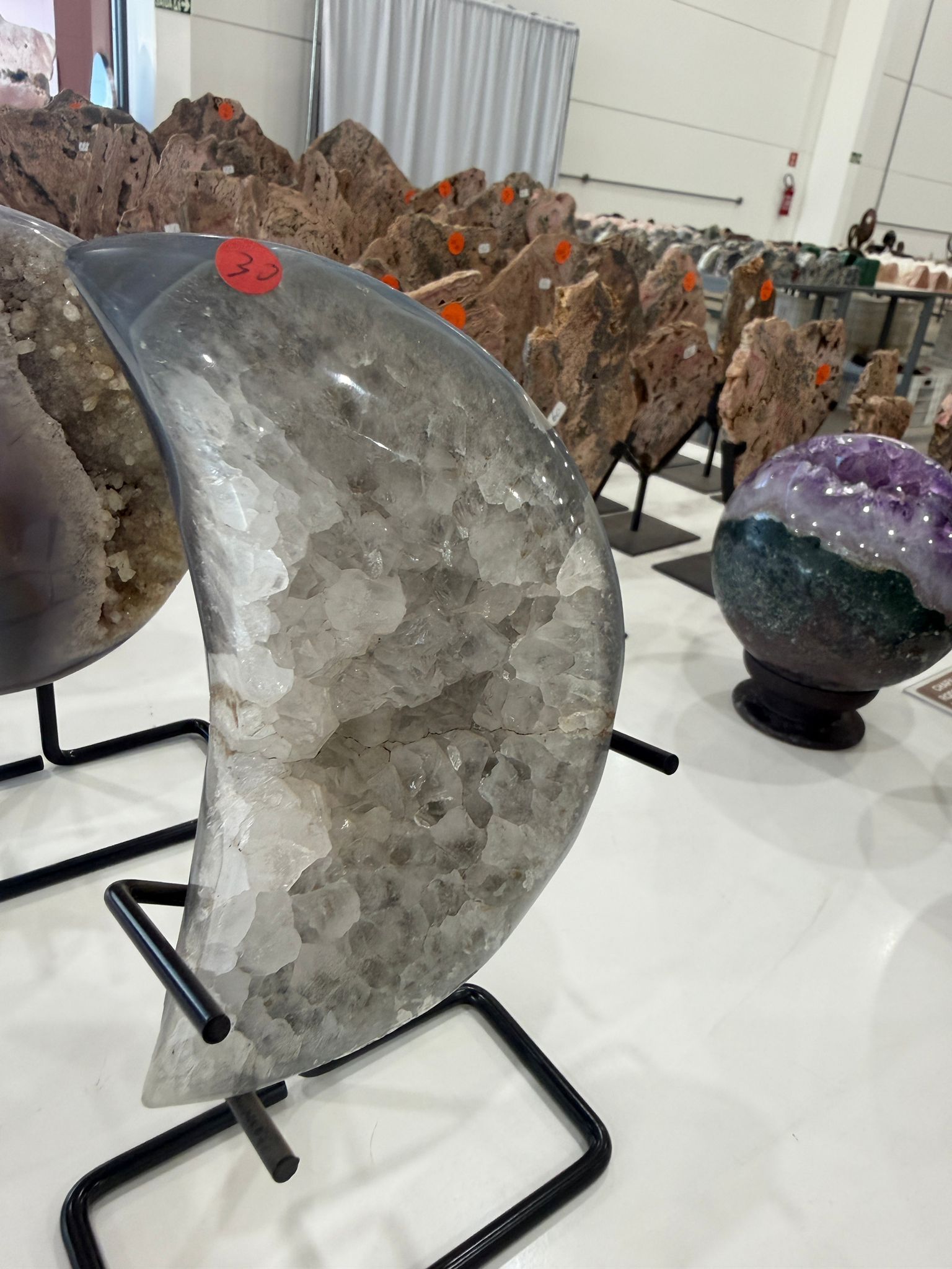 WN230 MN30 SS級瑪瑙晶洞月亮