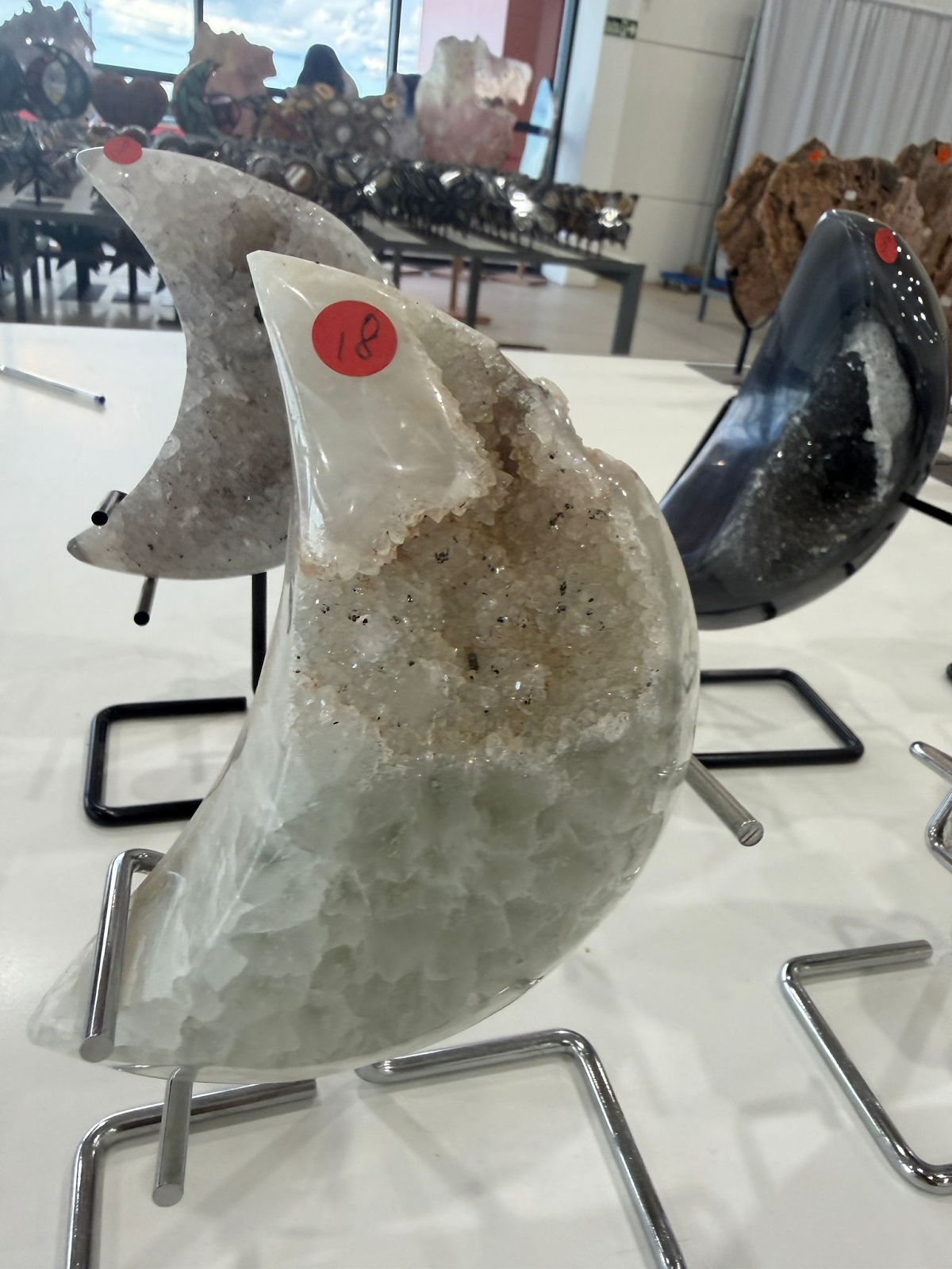 WN218 MN18 SS級瑪瑙晶洞月亮