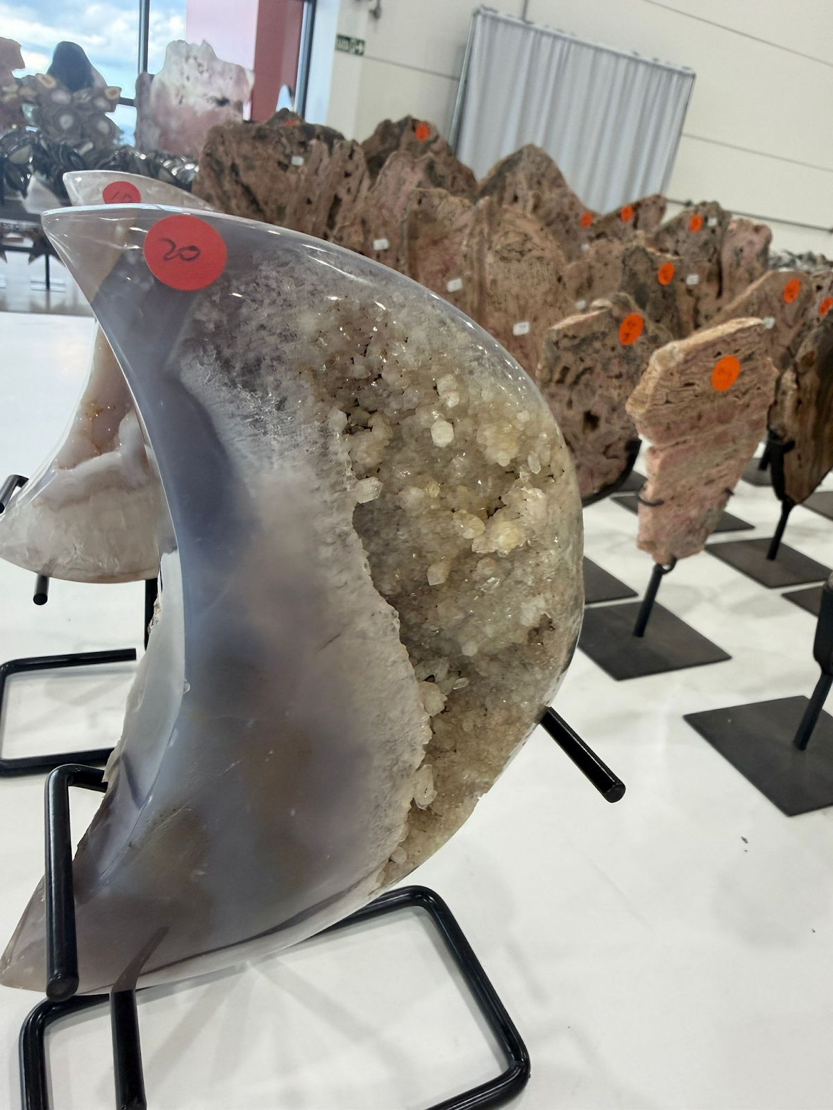 WN220 MN20 SS級瑪瑙晶洞月亮