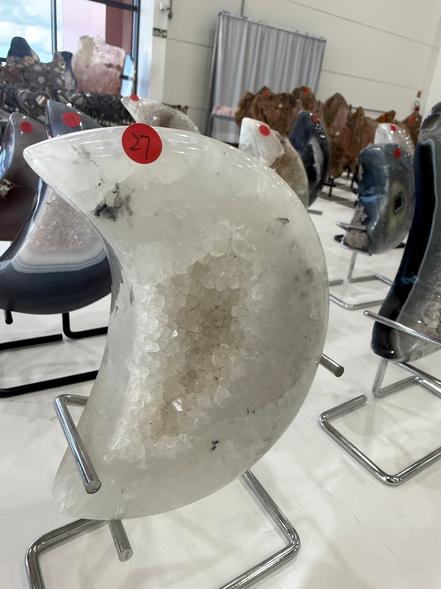 WN227 MN27 SS級瑪瑙晶洞月亮