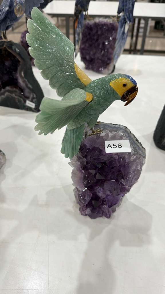 WN058 A58 水晶雀仔大約最高度 (翼部 35 cm)
