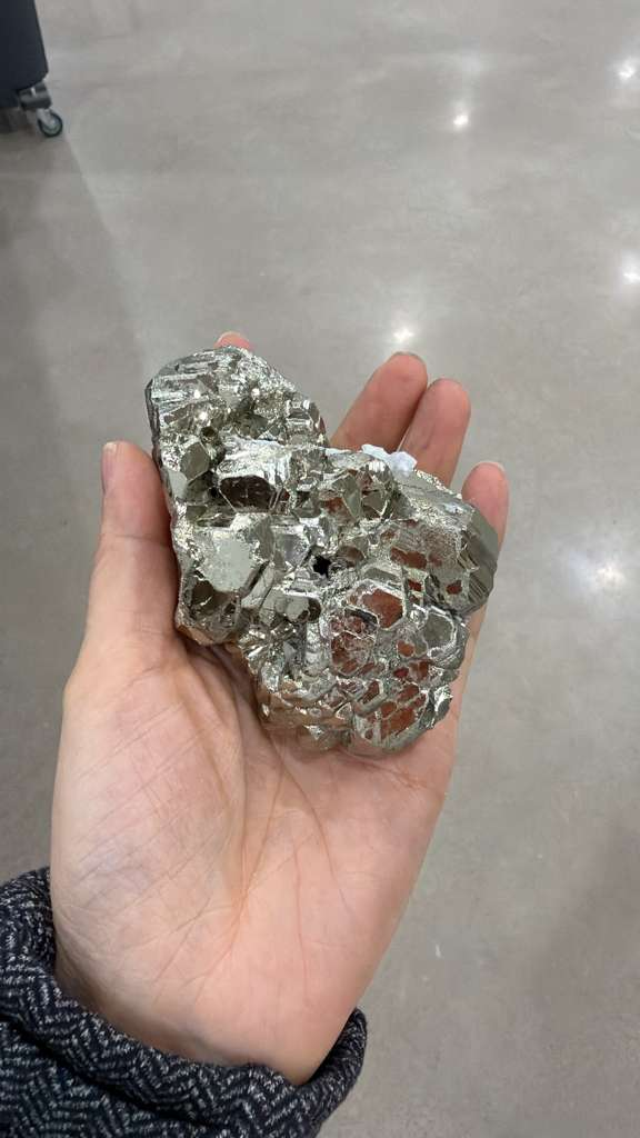 WN117 A117 黃鐵礦 440g