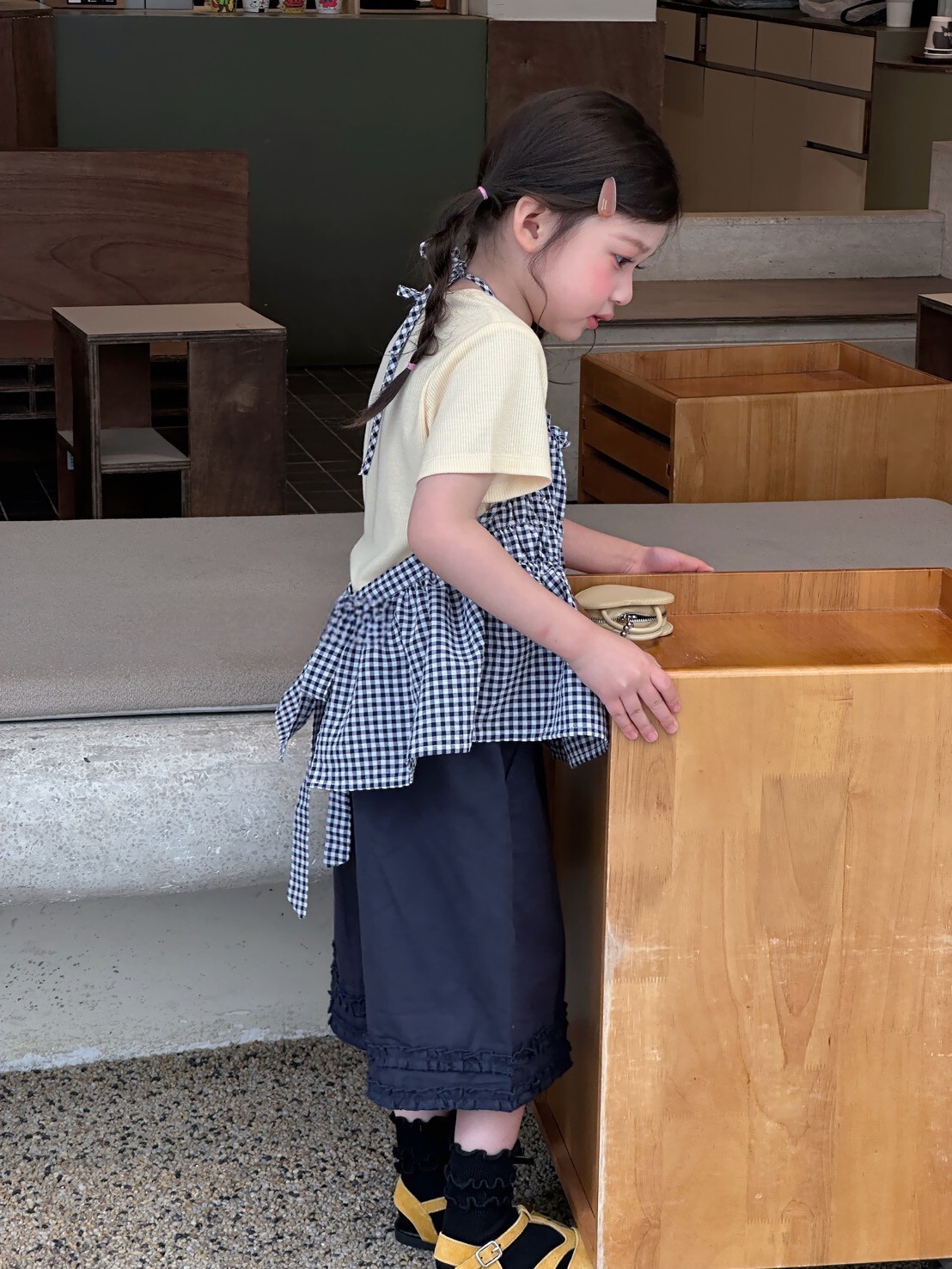 小復古荷葉寬褲