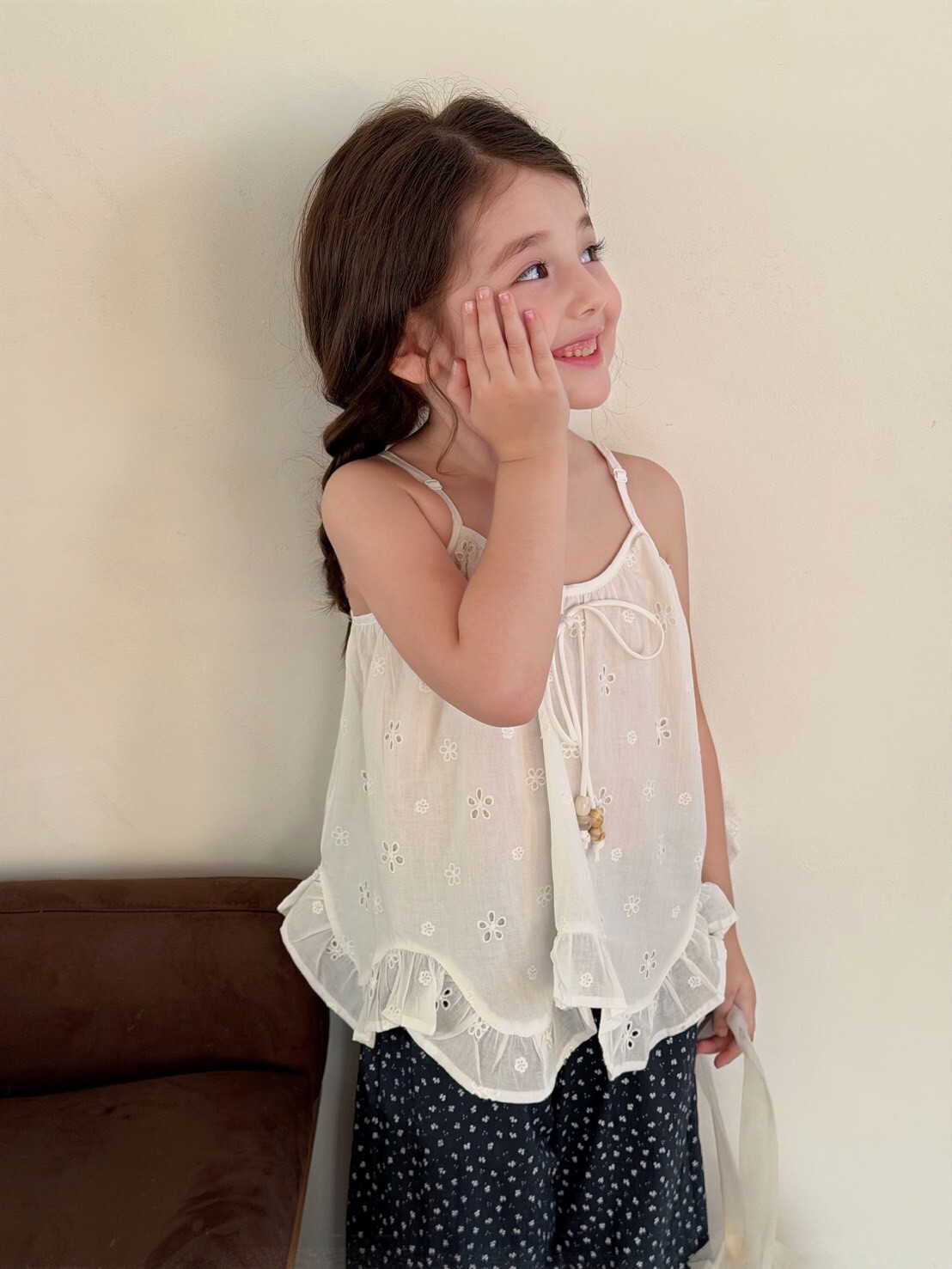 法式蕾絲細肩上衣