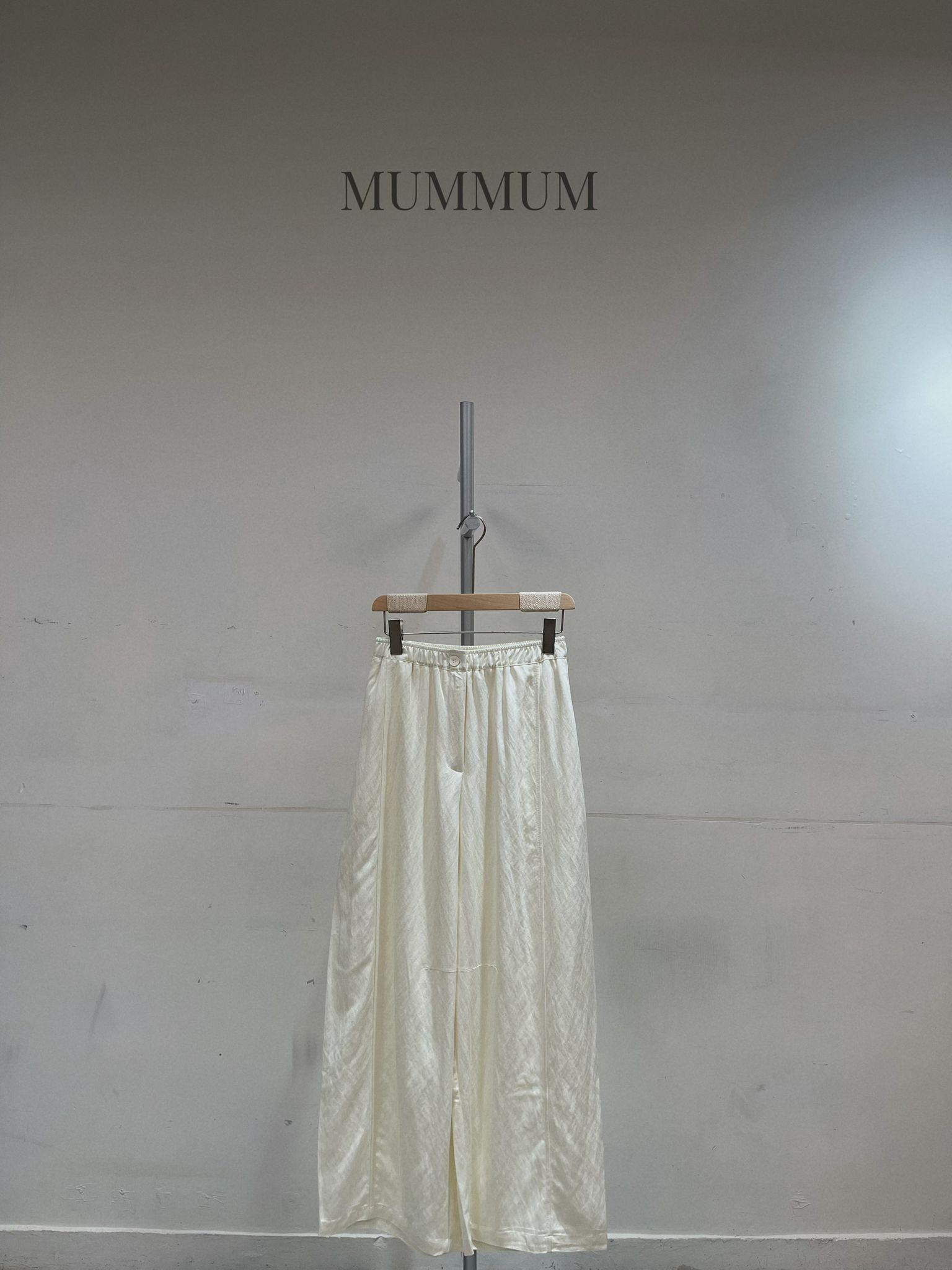 03699a/鈕扣大寬鬆舒適長褲　26-36/40/39