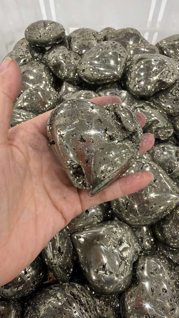 WN173 A173 心形黃鐵礦 (款式隨機)