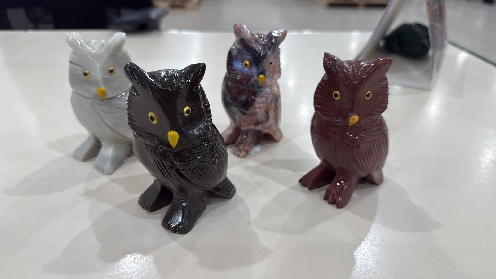 WN197 A197 天然石雕刻貓頭鷹擺件 8-10cm 高 約300-400G (款式隨機)