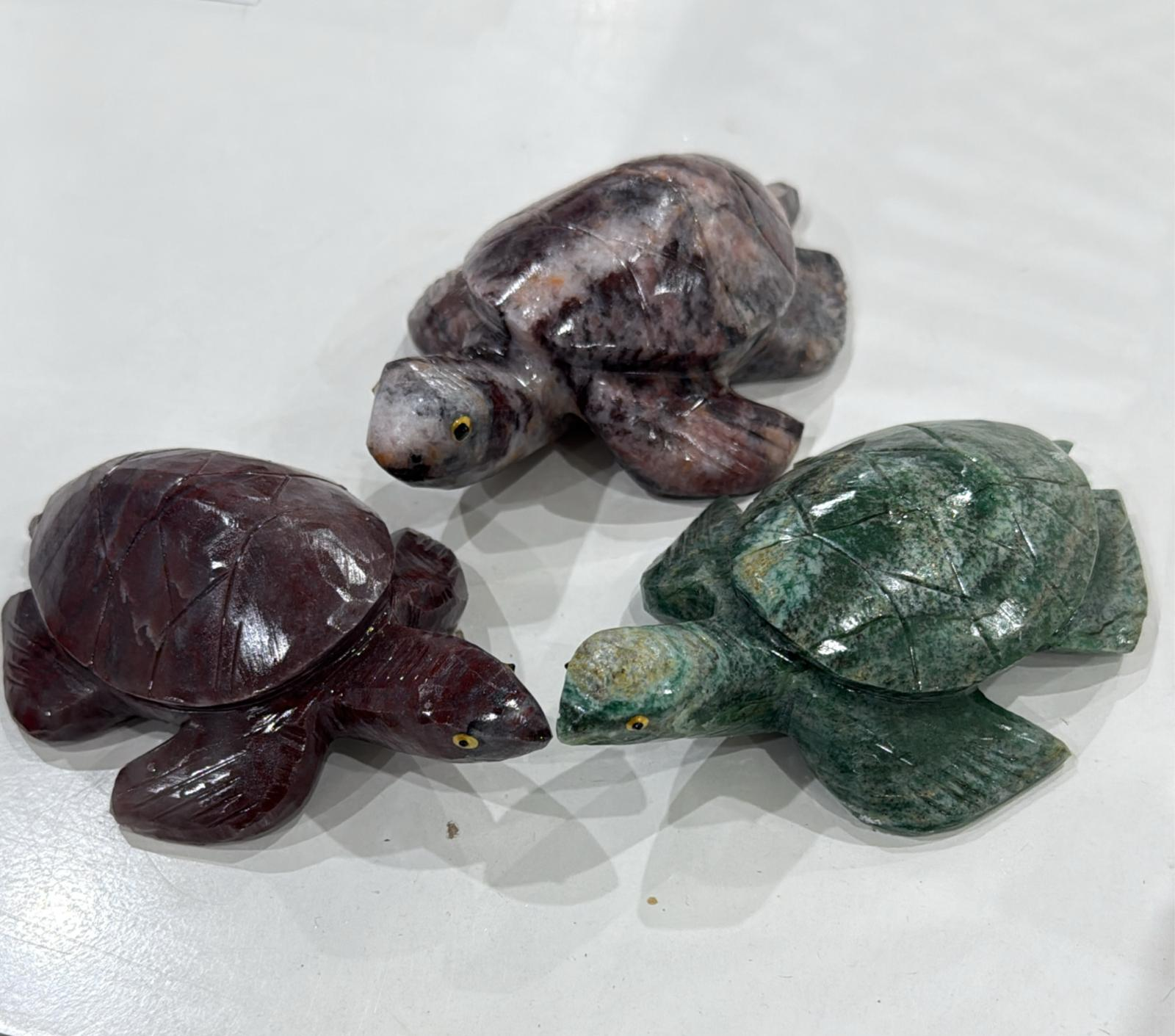 WN195 A195 天然石雕刻烏龜擺件 約260-360g (款式隨機)