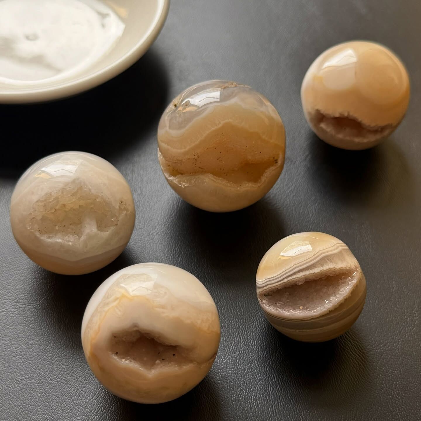 [原石] 晶洞瑪瑙 水晶球