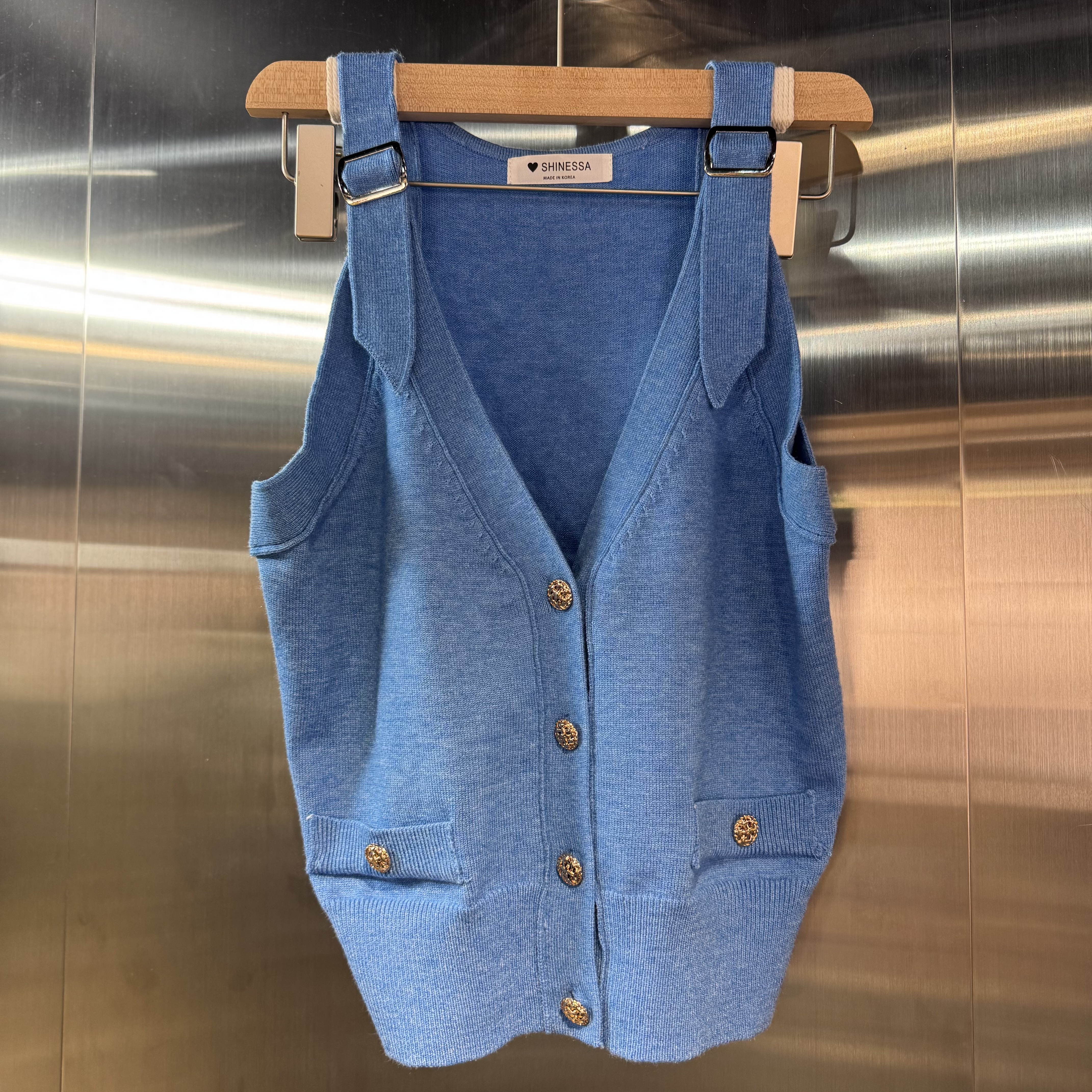 TOP-CCG0314-020 金屬扣針織馬甲 (A22藍)