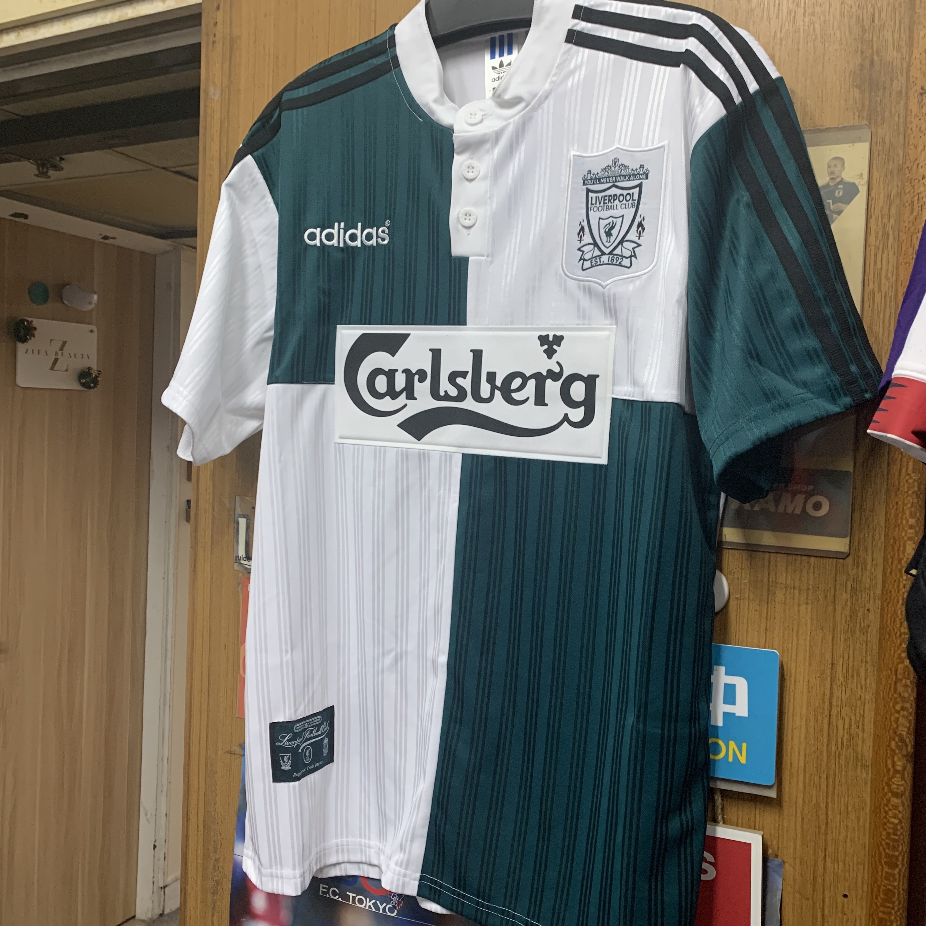 1995 Liverpool Retro Away Shirt