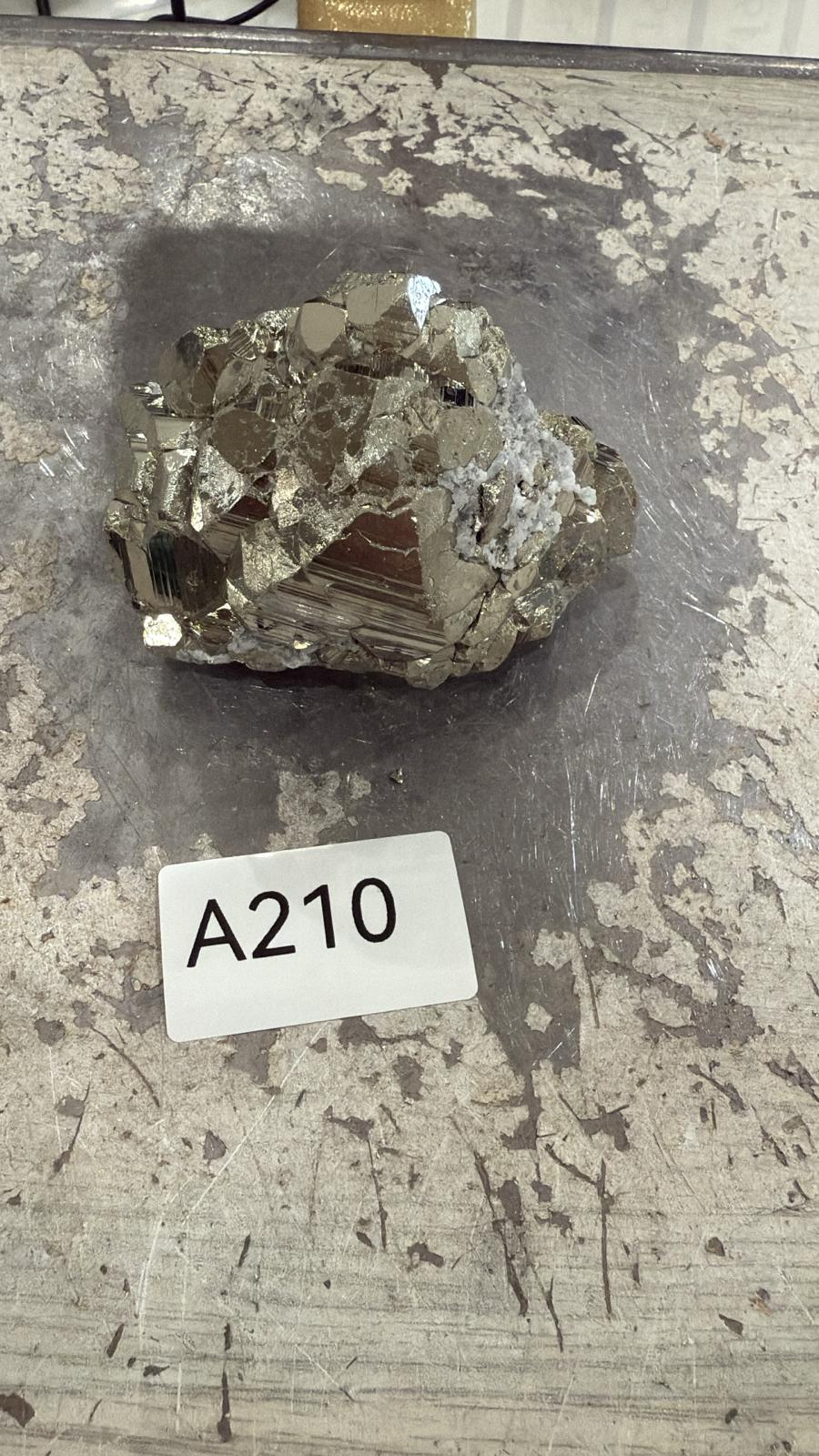 WN310 A210 黃鐵礦 680g