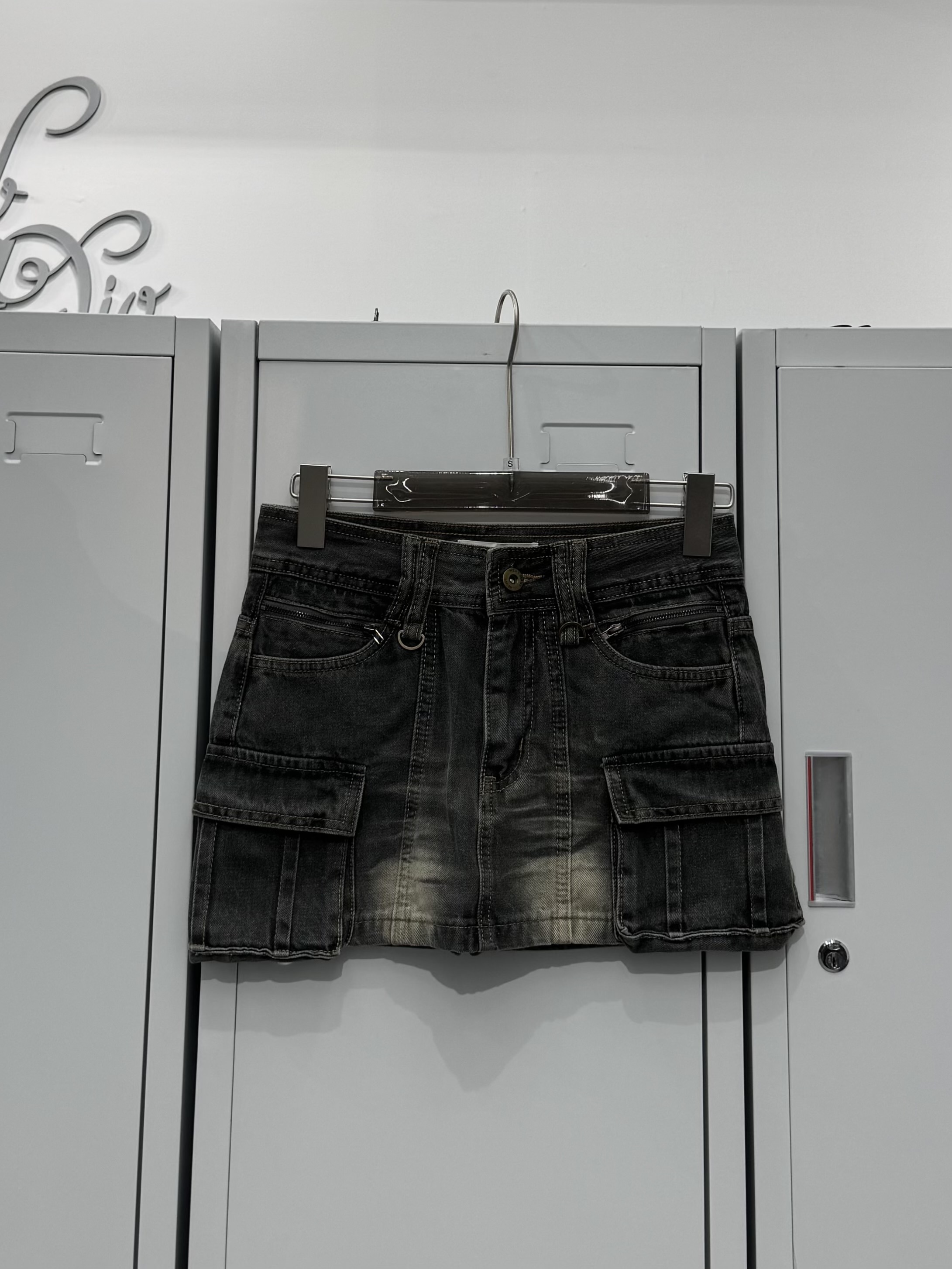 一眼淪陷刷色牛仔裙