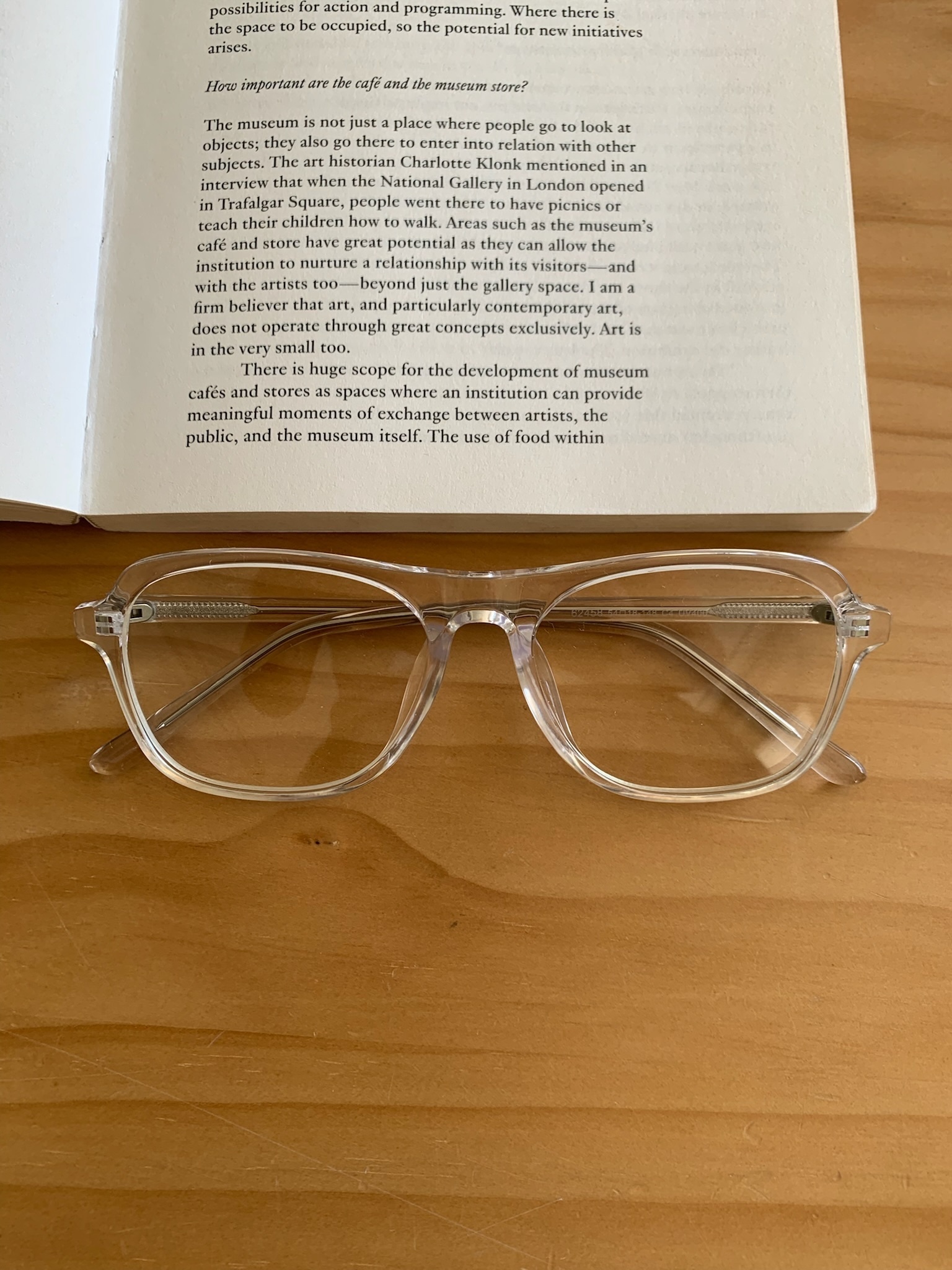 M72/ 包容一切的方形膠框平光眼鏡