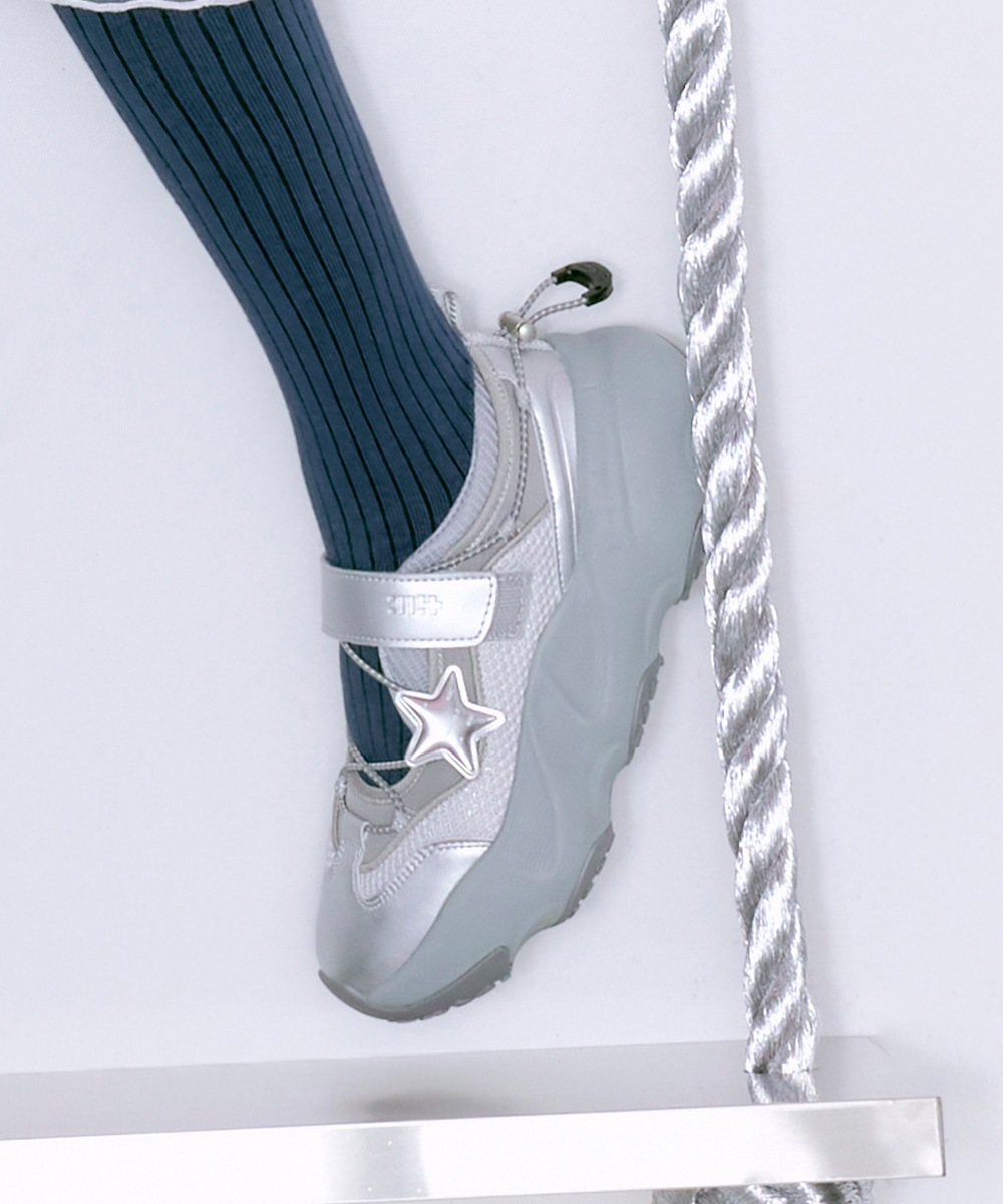 Rockfish Weatherwear [× ILLIT] 聯名款！BRYN VELCRO SNEAKERS V2 (2 Colours)