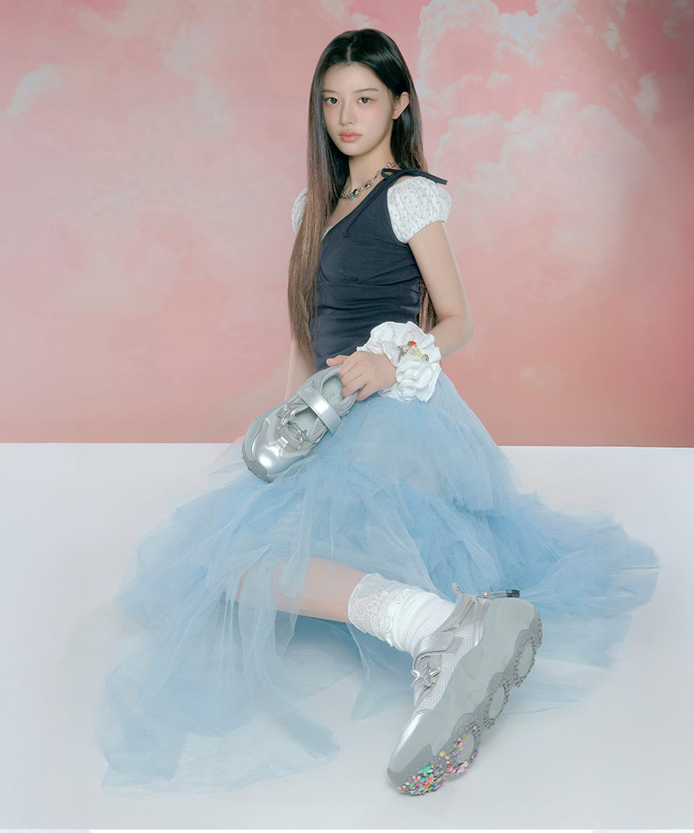 Rockfish Weatherwear [× ILLIT] 聯名款！BRYN VELCRO SNEAKERS V2 (2 Colours)