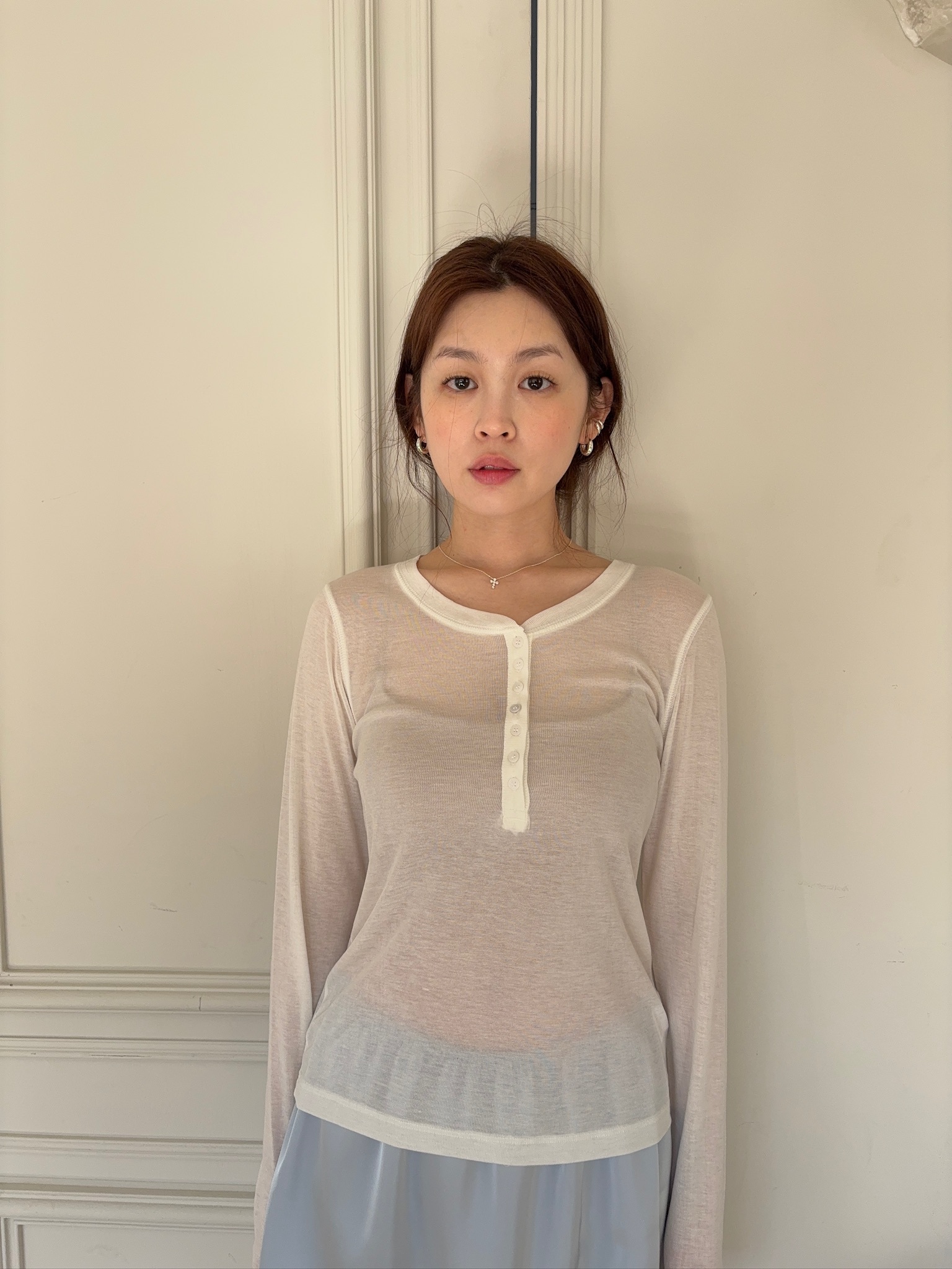 M70/ Laid-back天絲感排扣長袖上衣