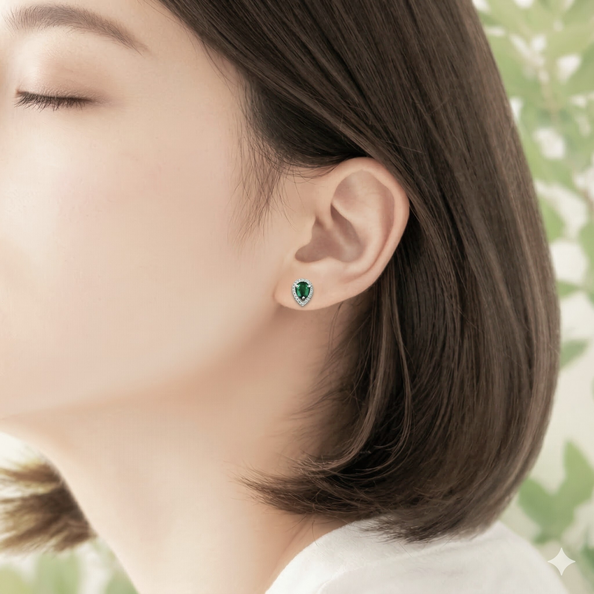 全新18K白金翡翠配16份鑽石耳環