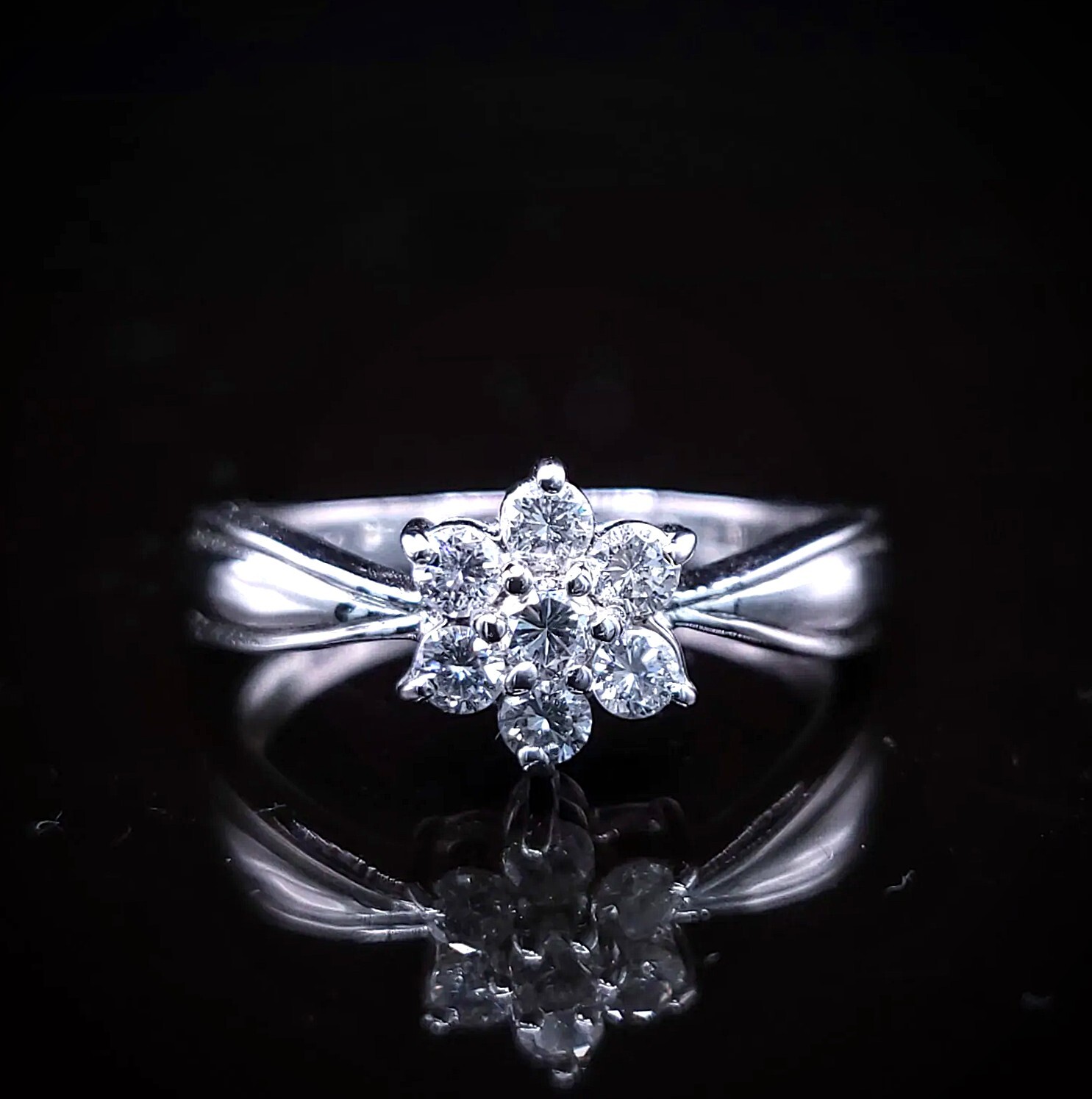 全新18K白金33份鑽石戒指