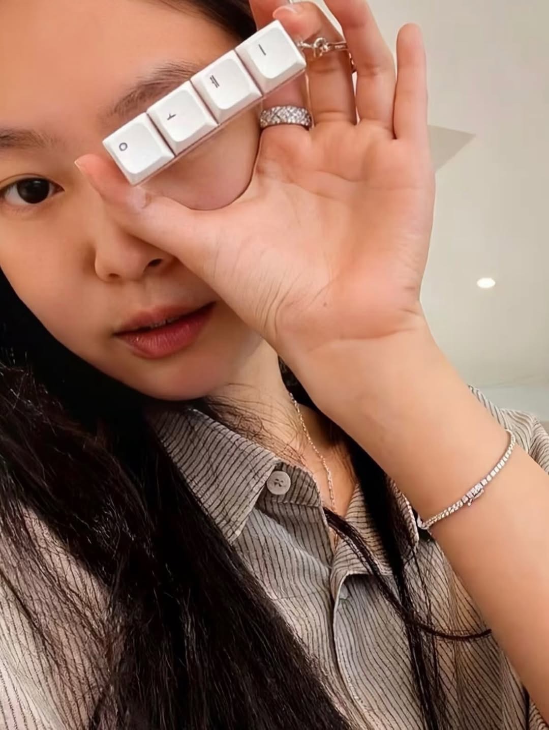 【Luxury】LLODY 韓國品牌 細鏈 閃鑽 方鑽 韓星新寵兒 網球手環 BLACKPINK JENNIE 智秀 3mm 手環