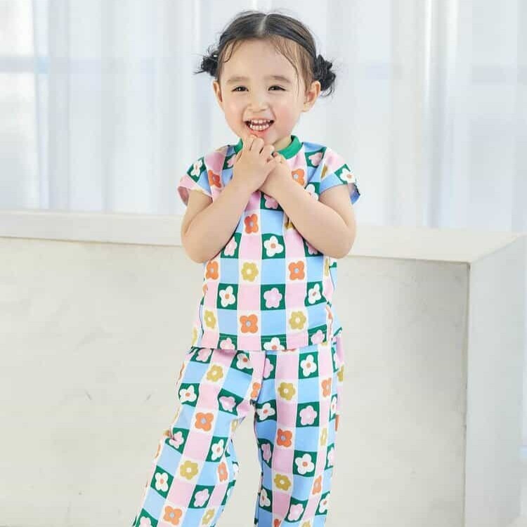 日本 90-130 趣味滿版休閒套裝 4色