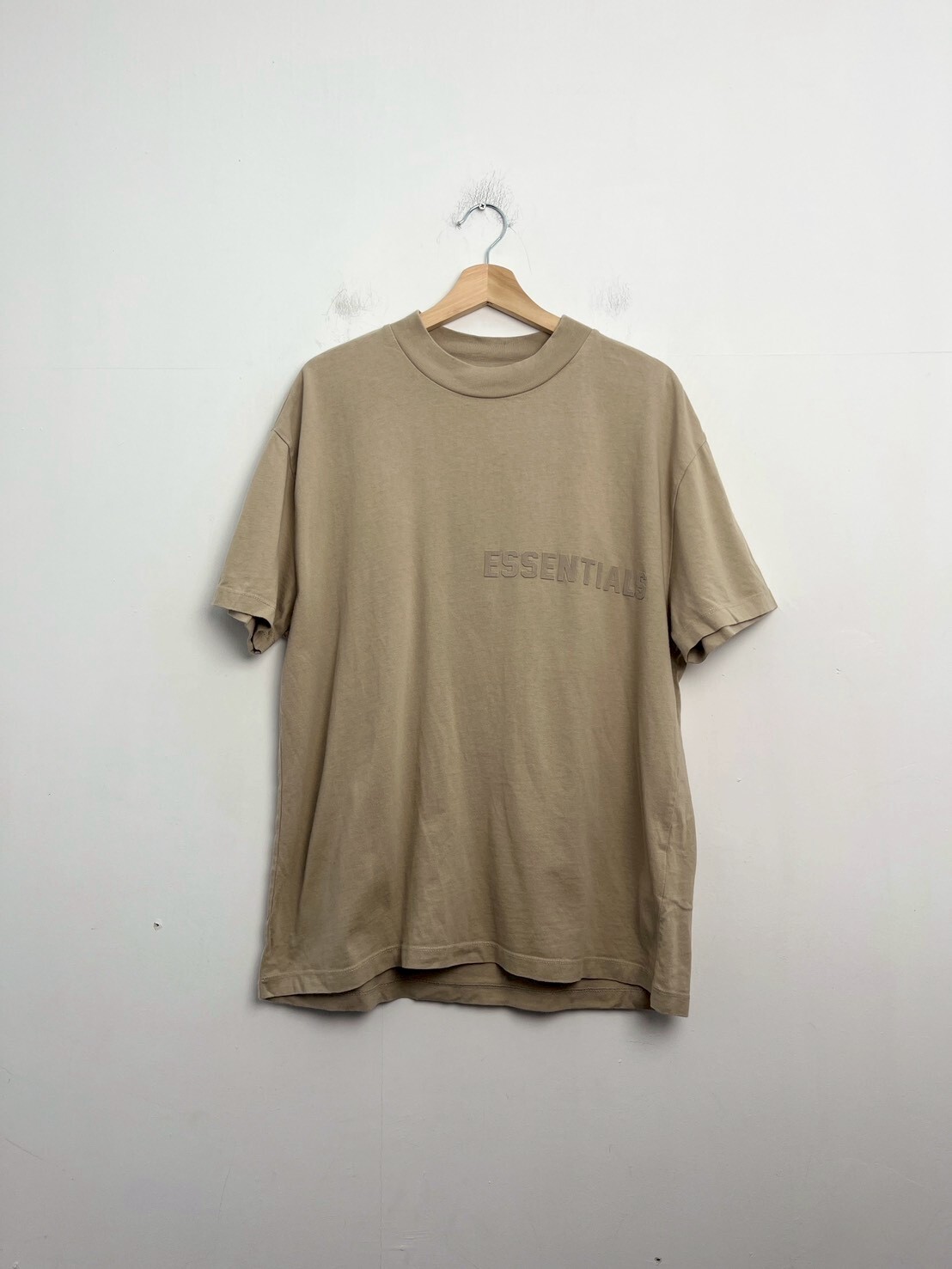 FEAR OF GOD FOG ESSENTIALS LOGO TEE SIZE XS