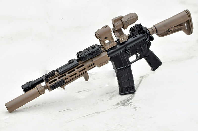TOMYTEC 1/12 LA102 M4A1URG-I 11.5 迷你武裝 組裝模型