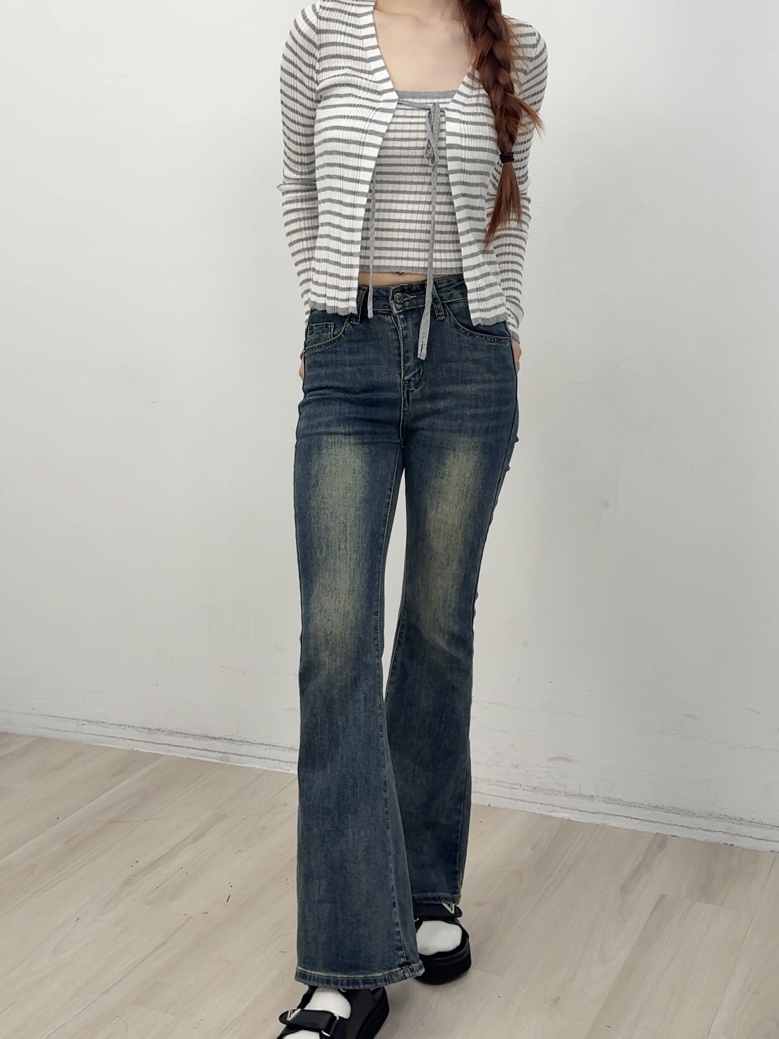 A94現貨顯腿細喇叭神褲