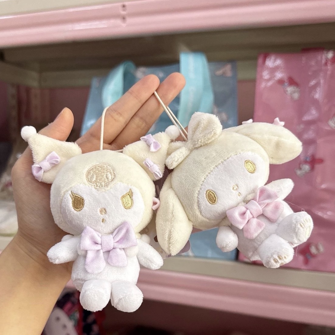 SANRIO 三麗鷗 香檳蝴蝶結 吊飾