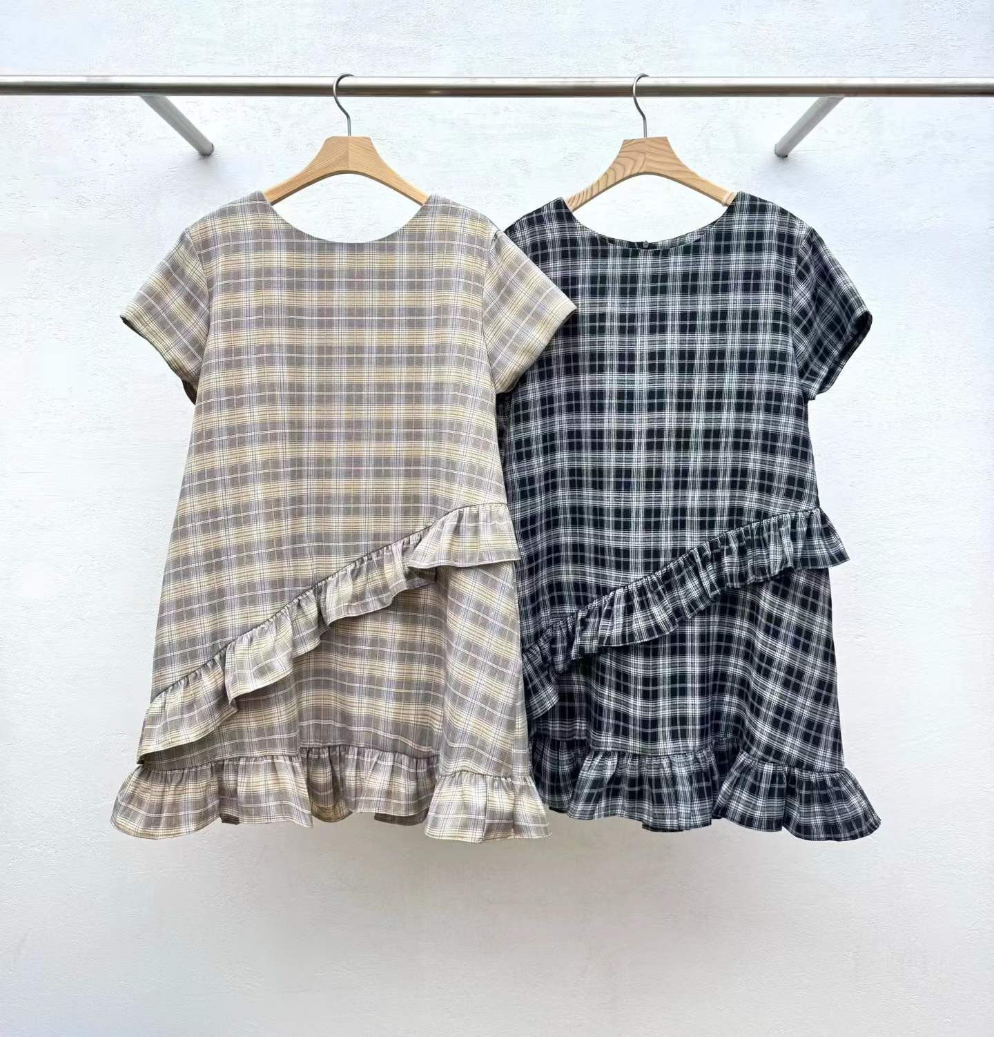 RF6037 不規則木耳邊格紋連身裙