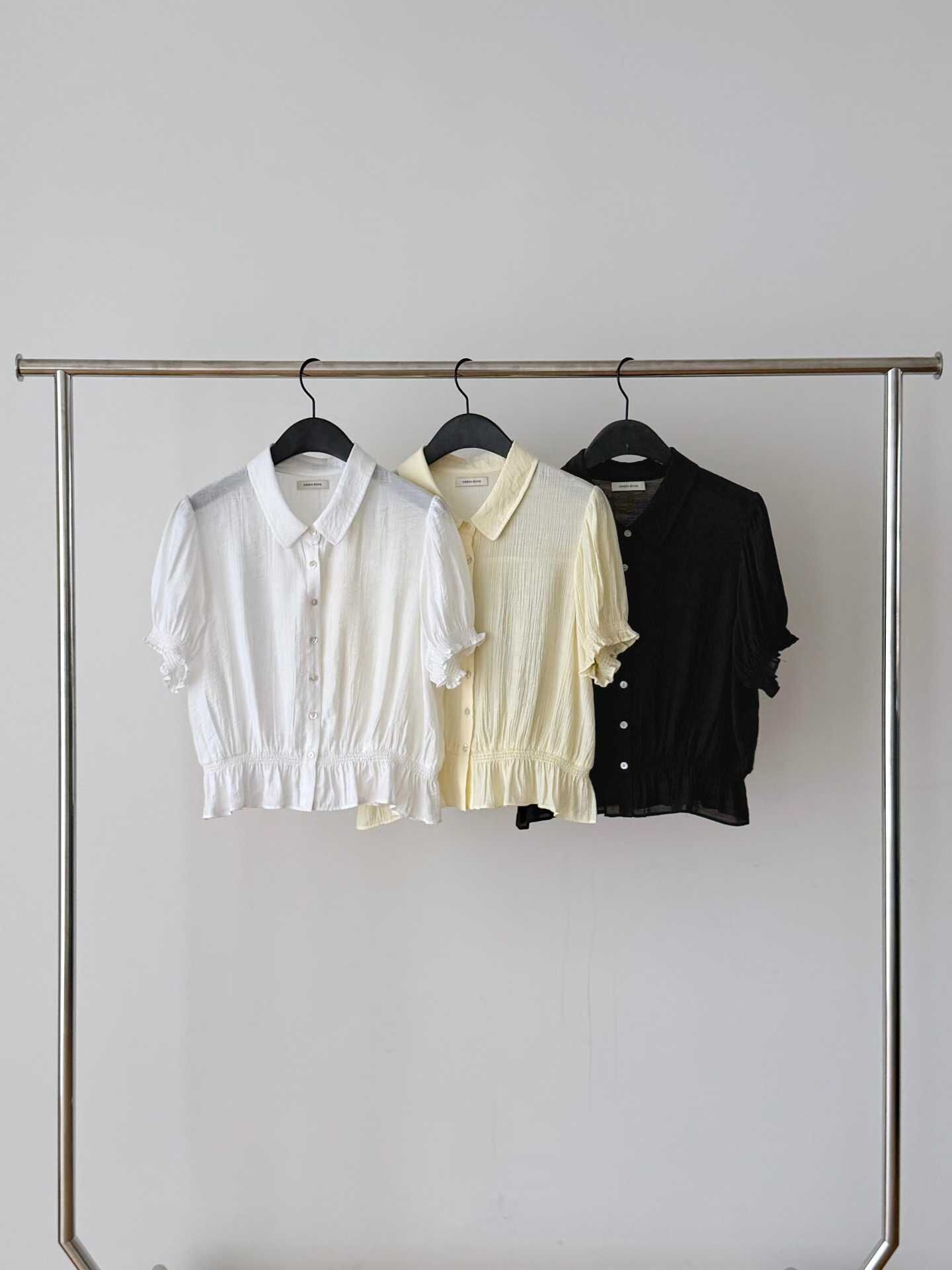 DR6060 法式收腰短版泡泡袖上衣