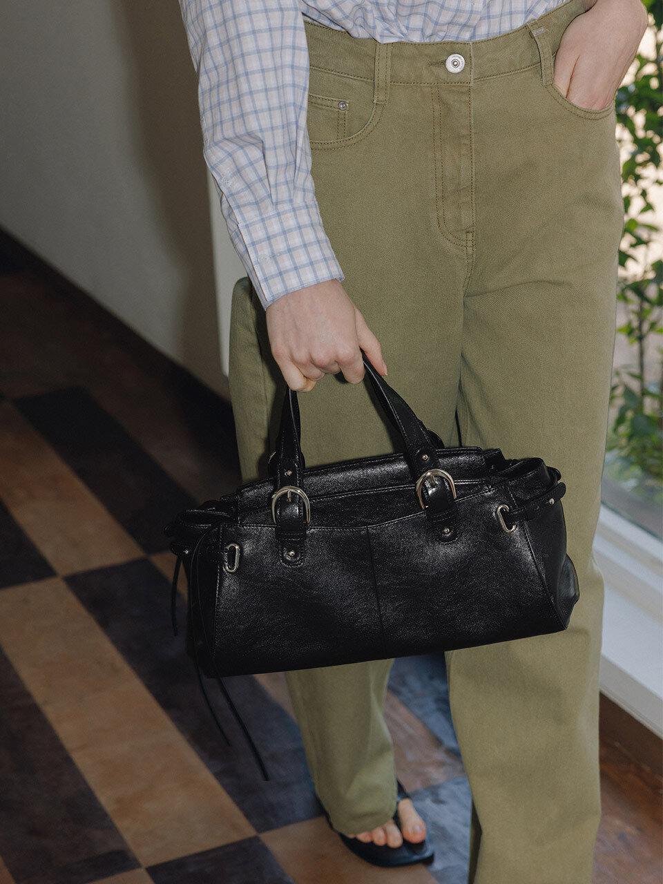 LOEUVRE Present Tote Medium