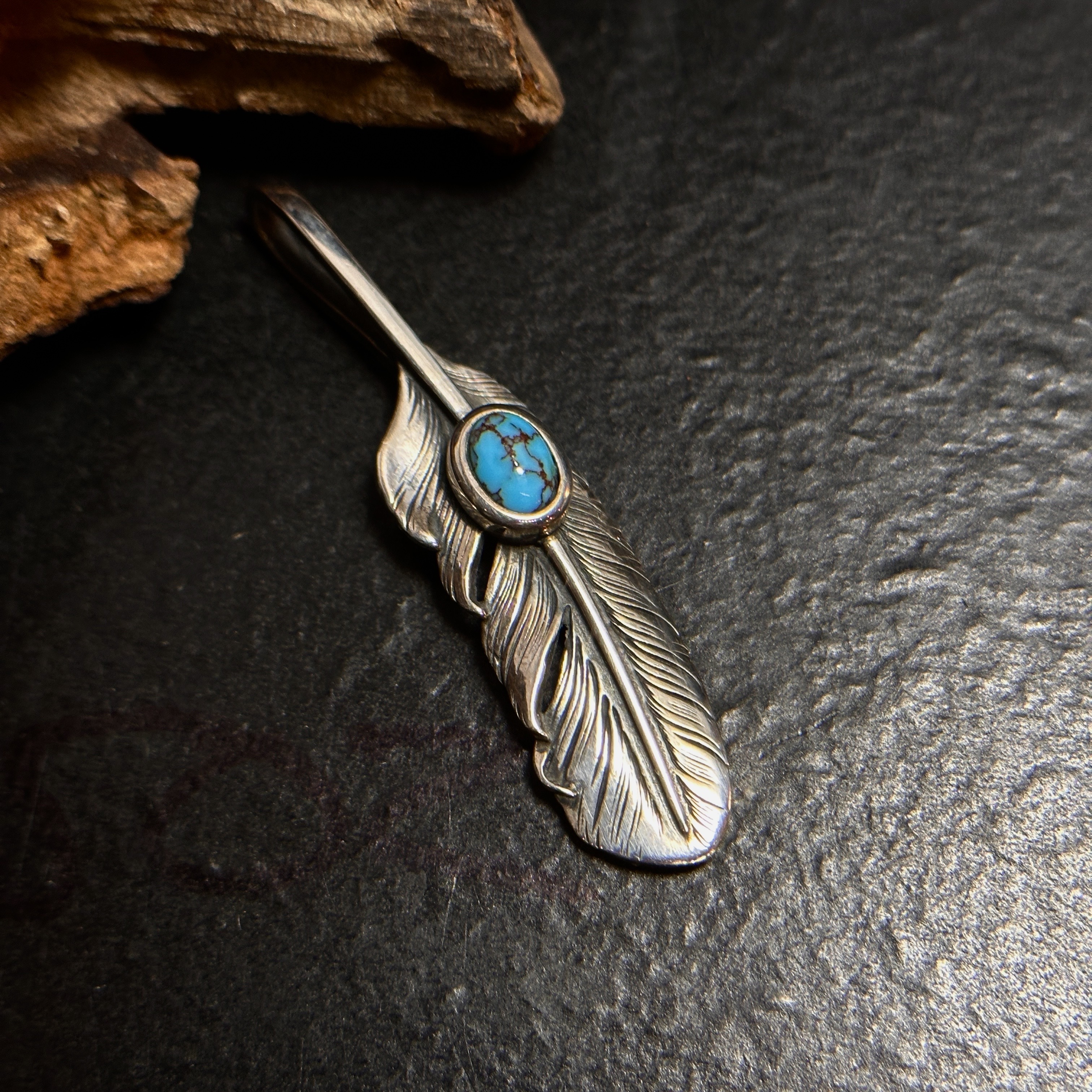 *Black Venom Jewelry- Freedom & Prayer S(5cm) 純銀羽毛鑲波斯松石